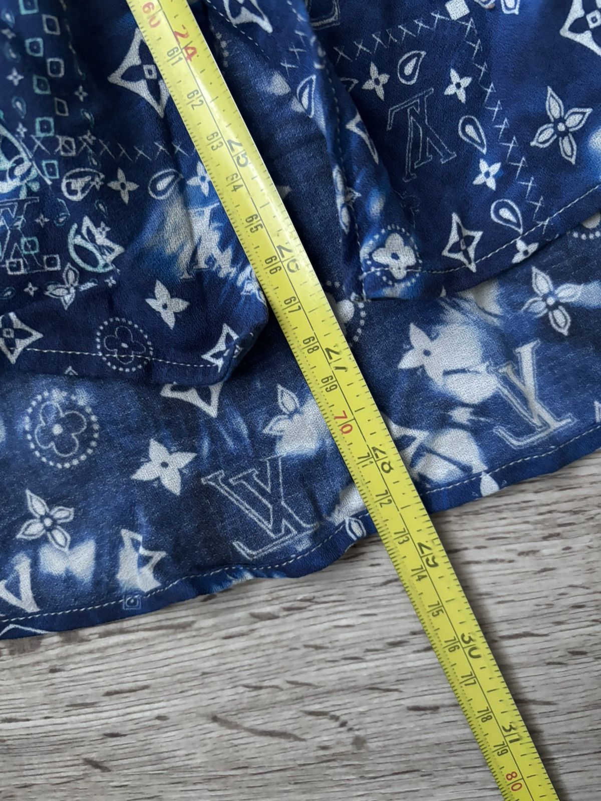 Louis Vuitton Louis Vuitton Monogram Bandana Hook Detail Shirt Blue Size US M / EU 48-50 / 2 - 23 Thumbnail