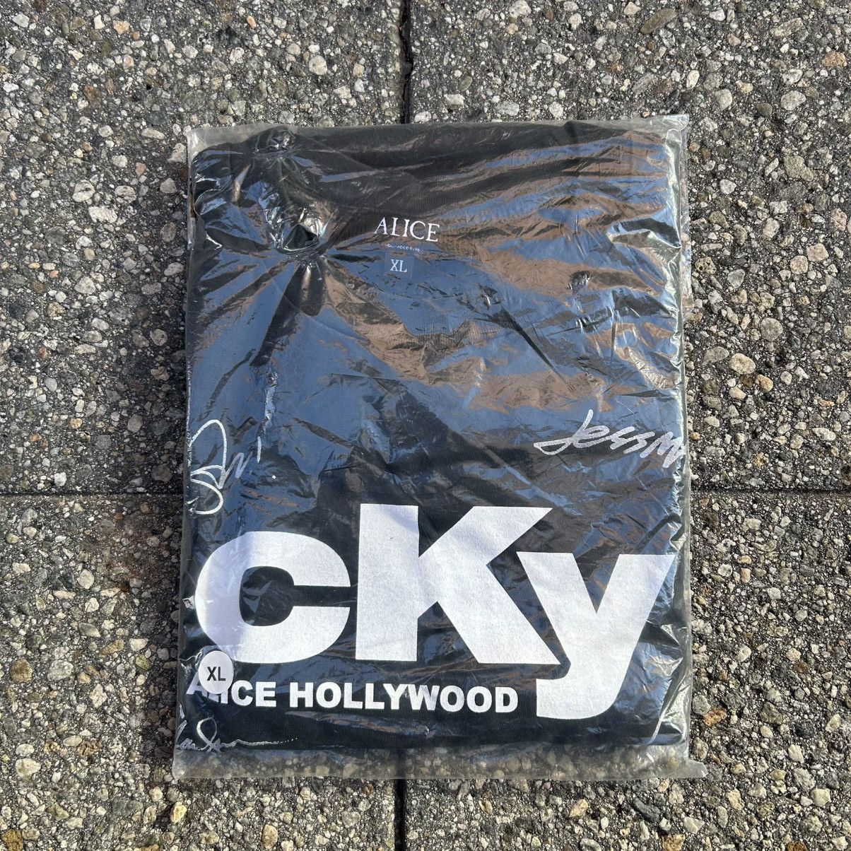 Alice Hollywood Alice Hollywood x CKY Autograph Complexcon Exclusive T-Shirt Size US XL / EU 56 / 4 - 5 Thumbnail