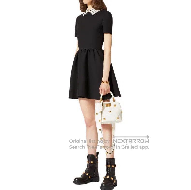 Valentino Valentino Short-sleeved dress with embroidered neckline Size S / US 4 / IT 40 - 8 Thumbnail