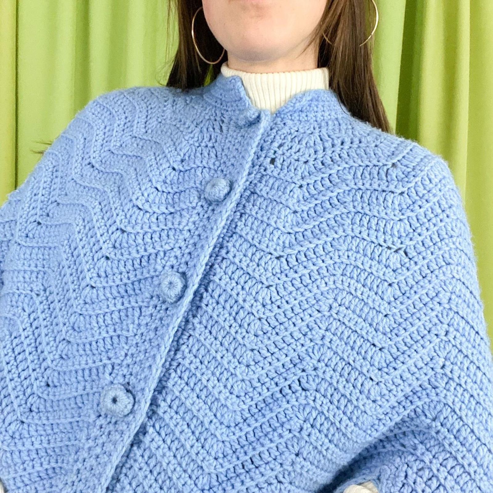 Vintage 70s Vintage Periwinkle Blue Chevron Knit Mock Neck Poncho Size 42" / US 20 - 2 Thumbnail