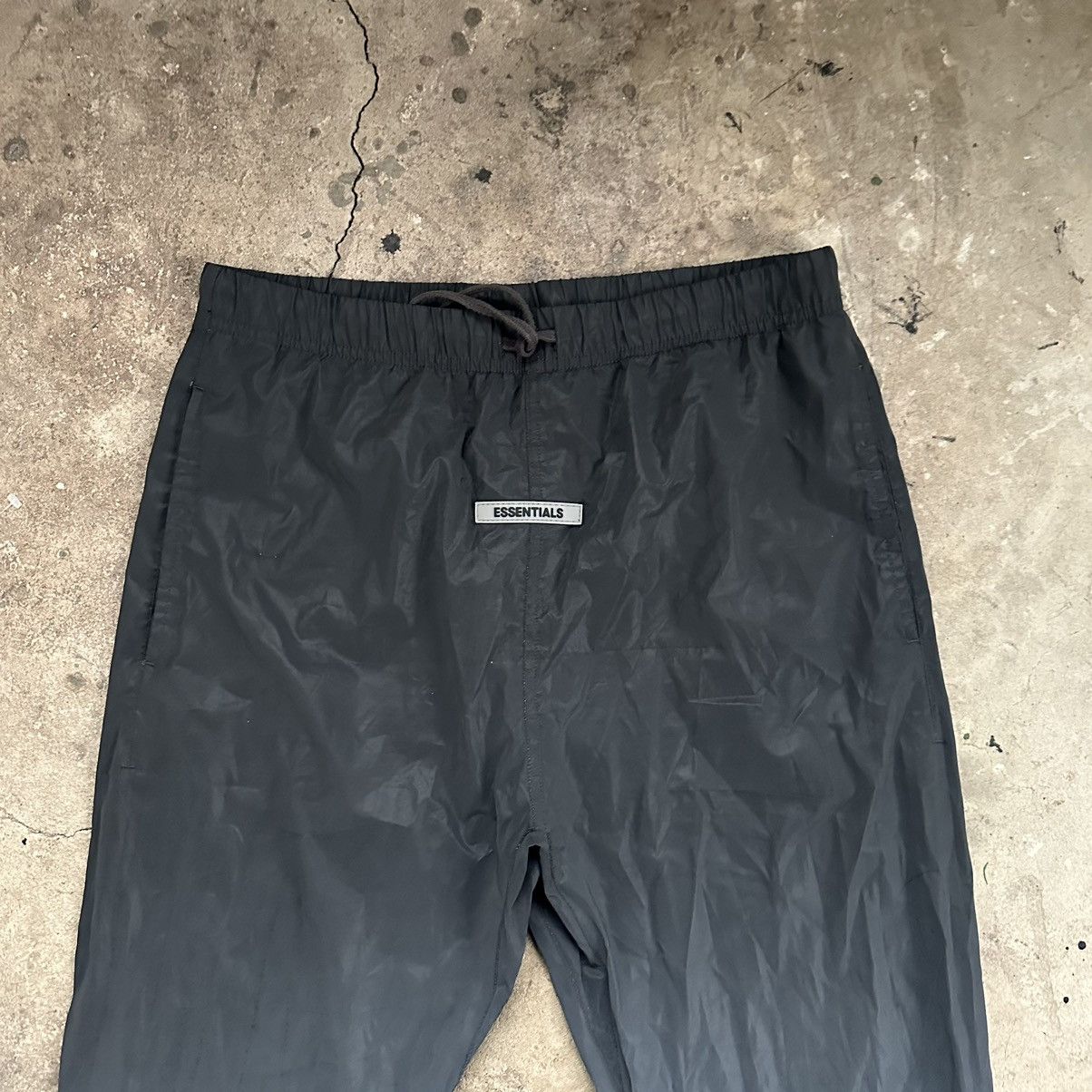 Essentials Fear Of God Essentials Reflective Track Pants M Grey Size US 32 / EU 48 - 5 Thumbnail