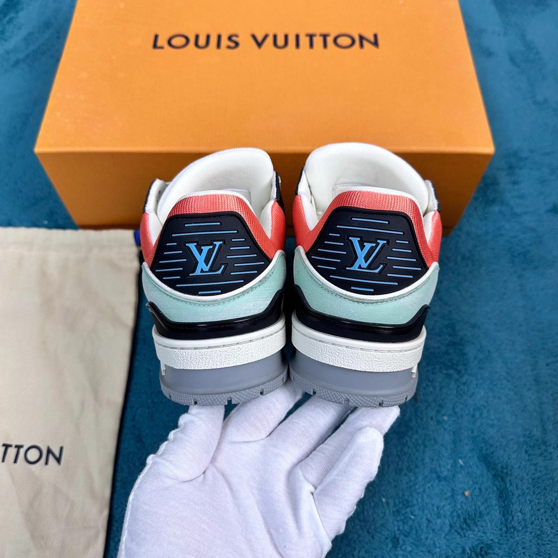 Louis Vuitton lv color-block low-top trainer orange green black Size US 6 / IT 36 - 4 Thumbnail