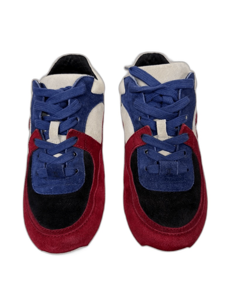 Chanel Chanel Sneakers Size 35, Gently Used Size US 5 / IT 35 - 1 Thumbnail
