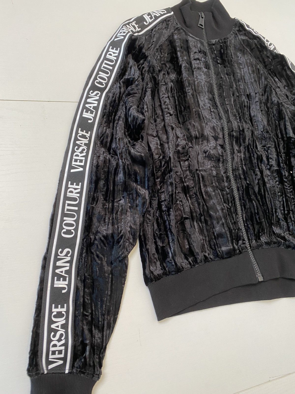 Versace Jeans Couture Versace Jeans Culture Velvet Froisse sweatshirt, size M, new Size M / US 6-8 / IT 42-44 - 3 Thumbnail