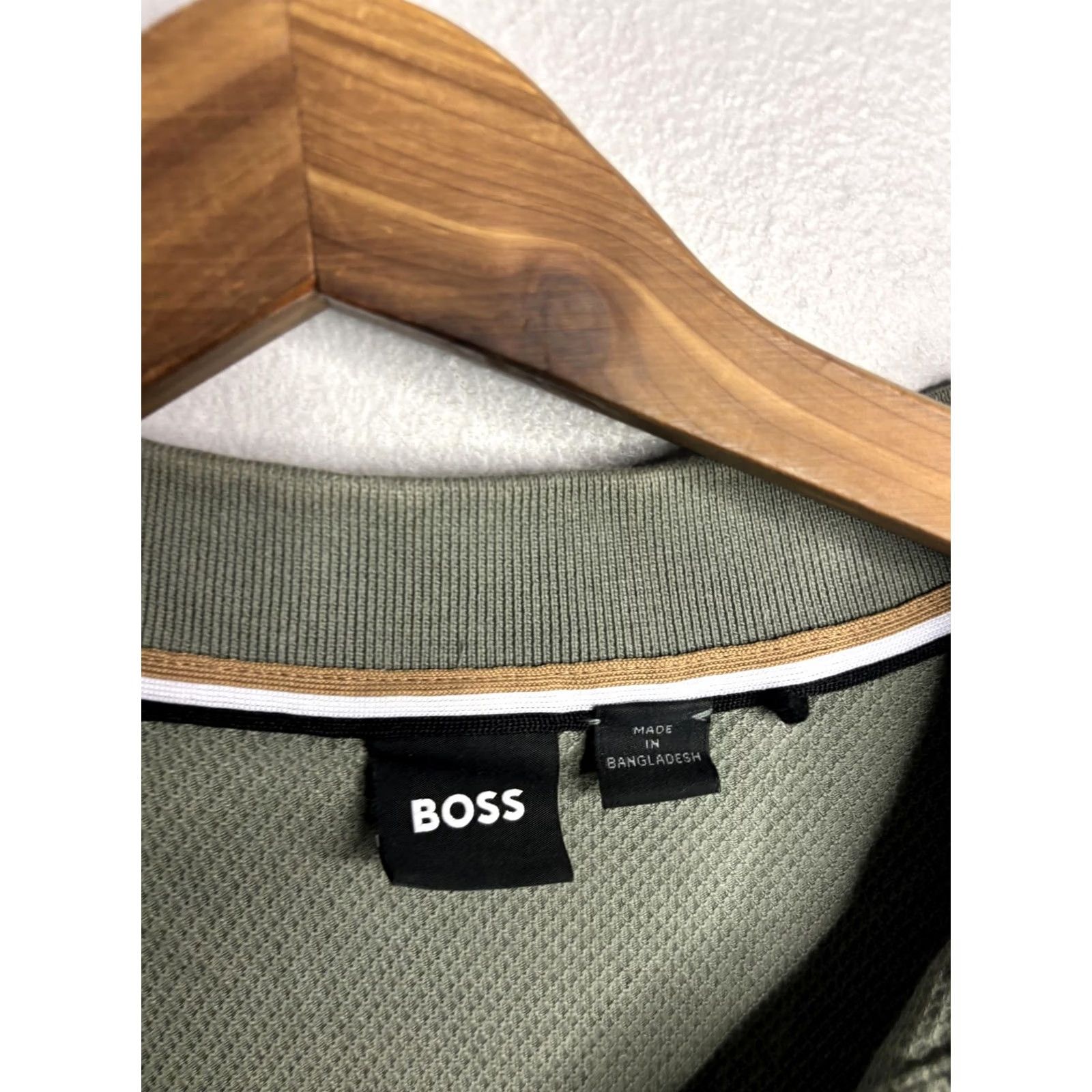Hugo Boss HUGO BOSS Shirt Mens XL Green Polo Pique Contrast Piping Short Sleeve Size US XL / EU 56 / 4 - 2 Thumbnail
