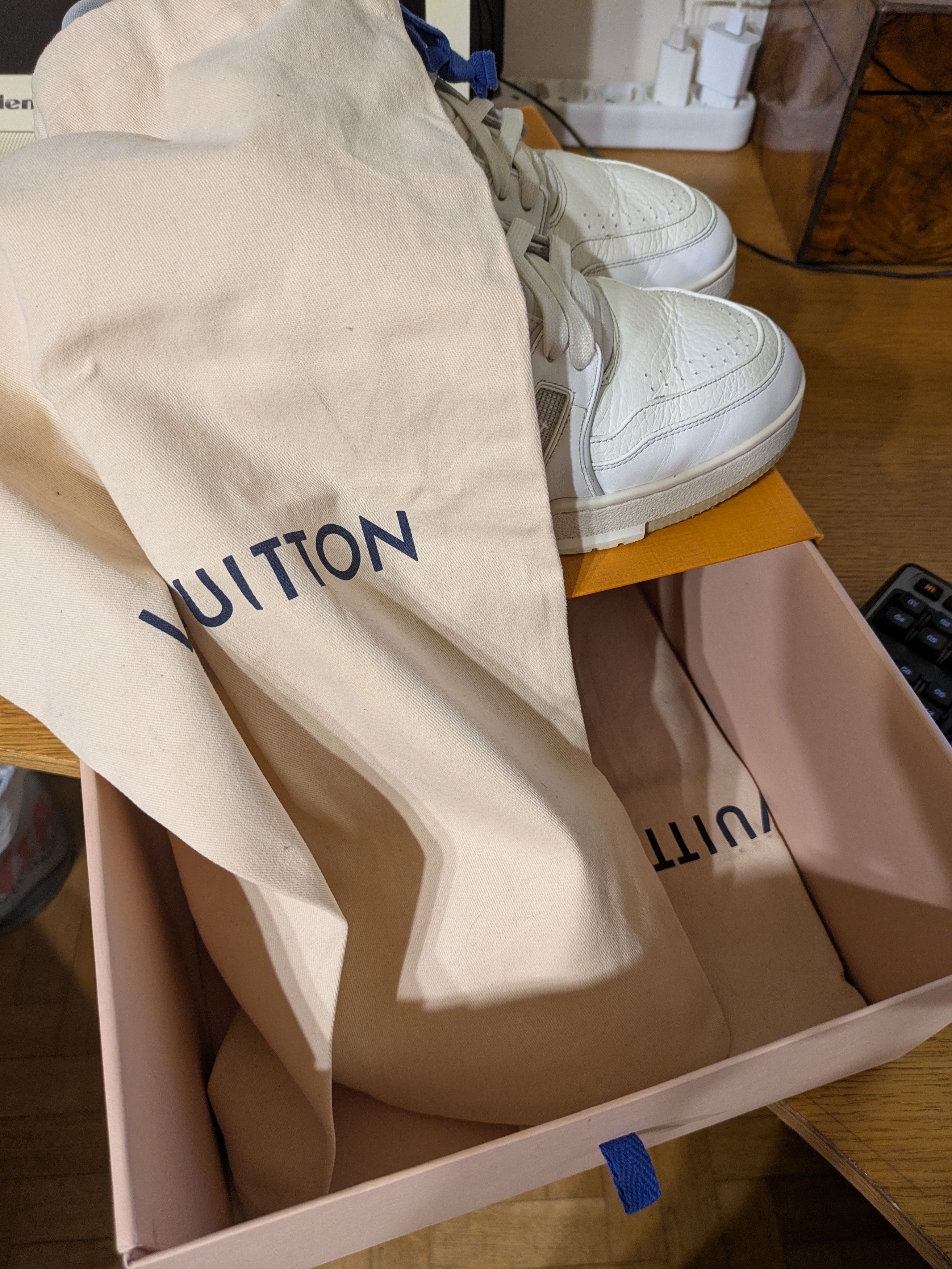 Louis Vuitton LV Trainer white Size US 9 / EU 42 - 9 Thumbnail