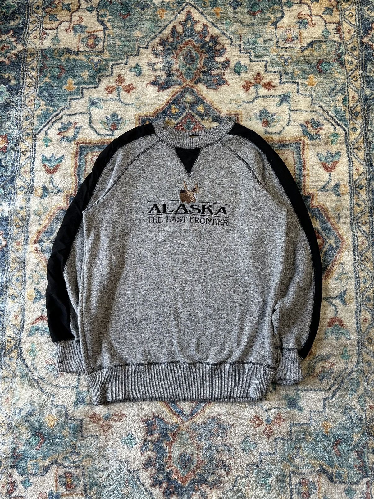 Vintage Vintage Alaska The Last Frontier Crewneck Medium Size US M / EU 48-50 / 2 - 1 Thumbnail