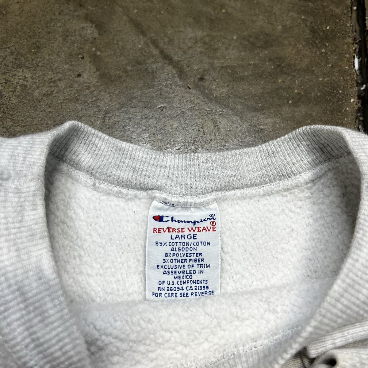 Champion × Vintage Vintage 90s Saint Johns University Champion College Crewneck Size US L / EU 52-54 / 3 - 5 Thumbnail