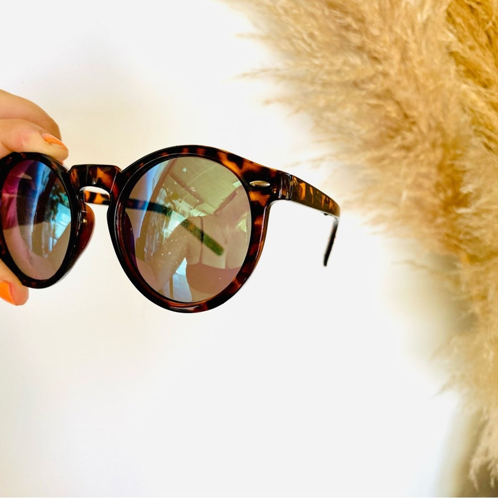 Nordstrom Round Black Brown Tan Tortoiseshell Plastic Blue Sunglasses Size ONE SIZE - 2 Thumbnail