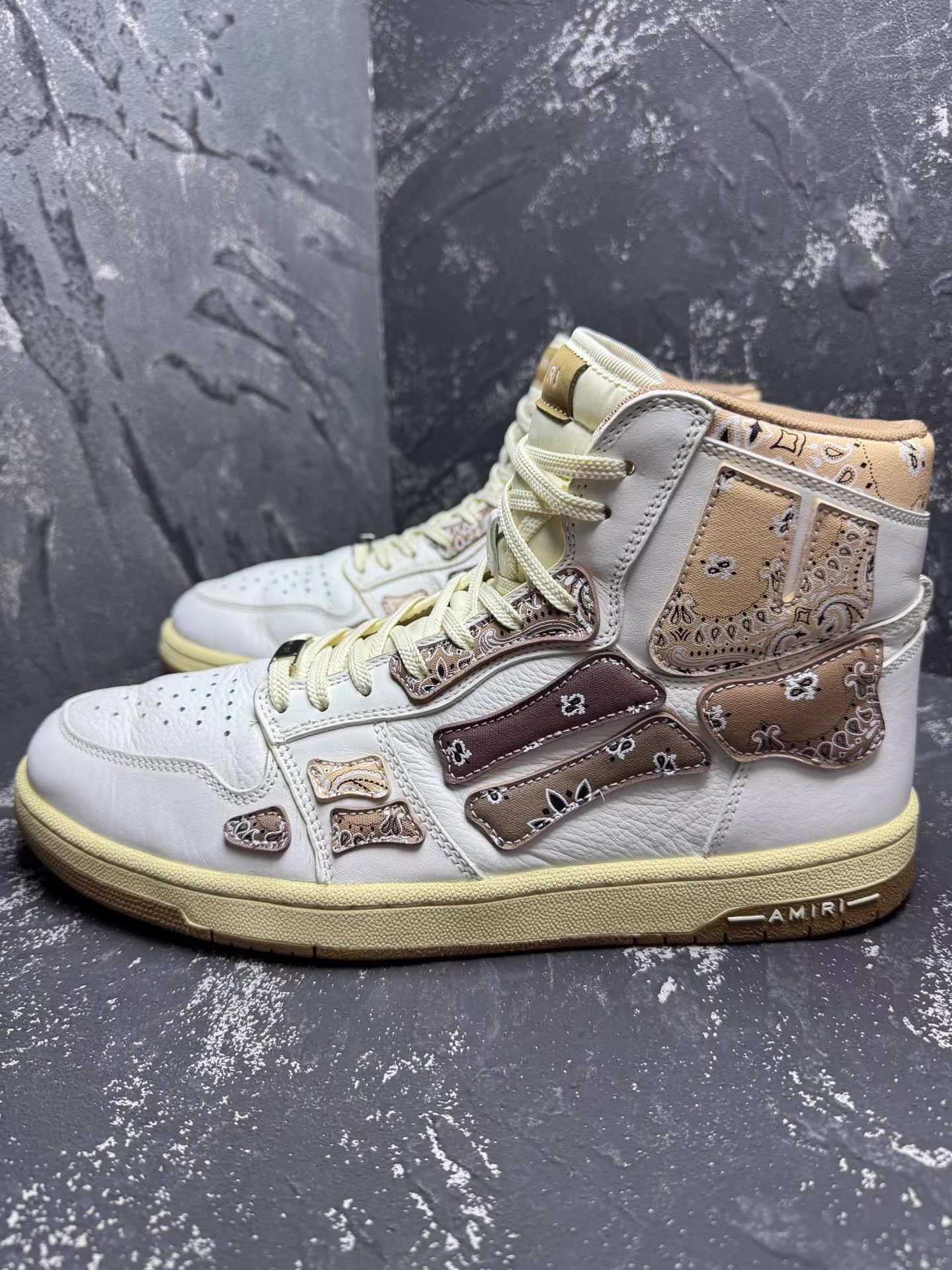 Amiri AMIRI High-Top White & Brown Paisley Bone Sneakers Q10 Size US 11 / EU 44 - 7 Thumbnail
