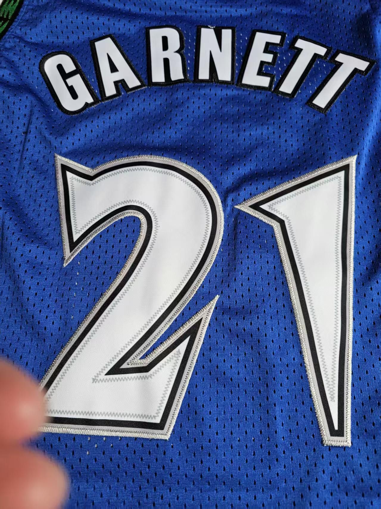 NBA Minnesota Timberwolves Kevin Garnett Jersey Blue Size US XL / EU 56 / 4 - 4 Thumbnail