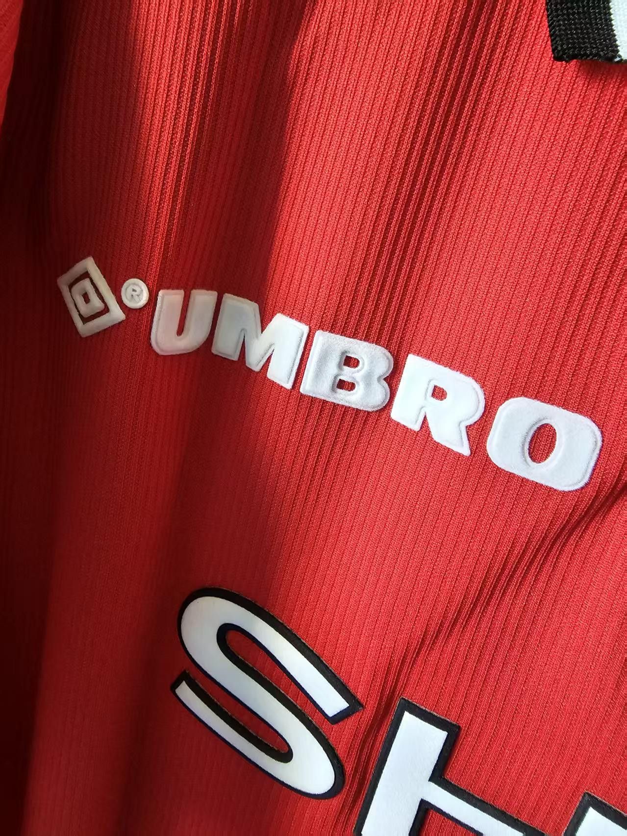Other 1998 MUFC #7 David Beckham Jersey Home Size US XL / EU 56 / 4 - 5 Thumbnail