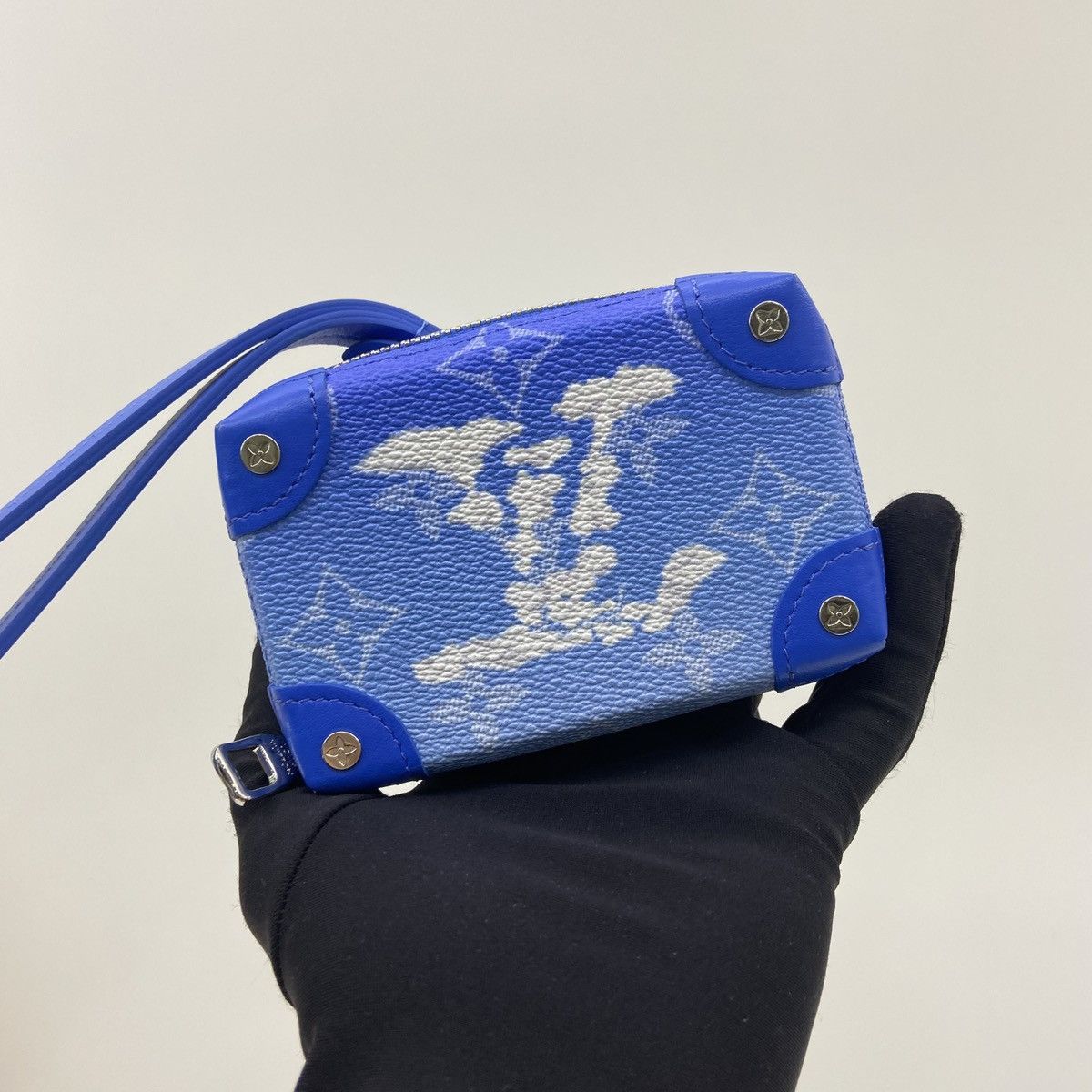 Louis Vuitton Authentic Louis Vuitton Clouds Soft Trunk Monogram Pouch Size ONE SIZE - 1 Thumbnail