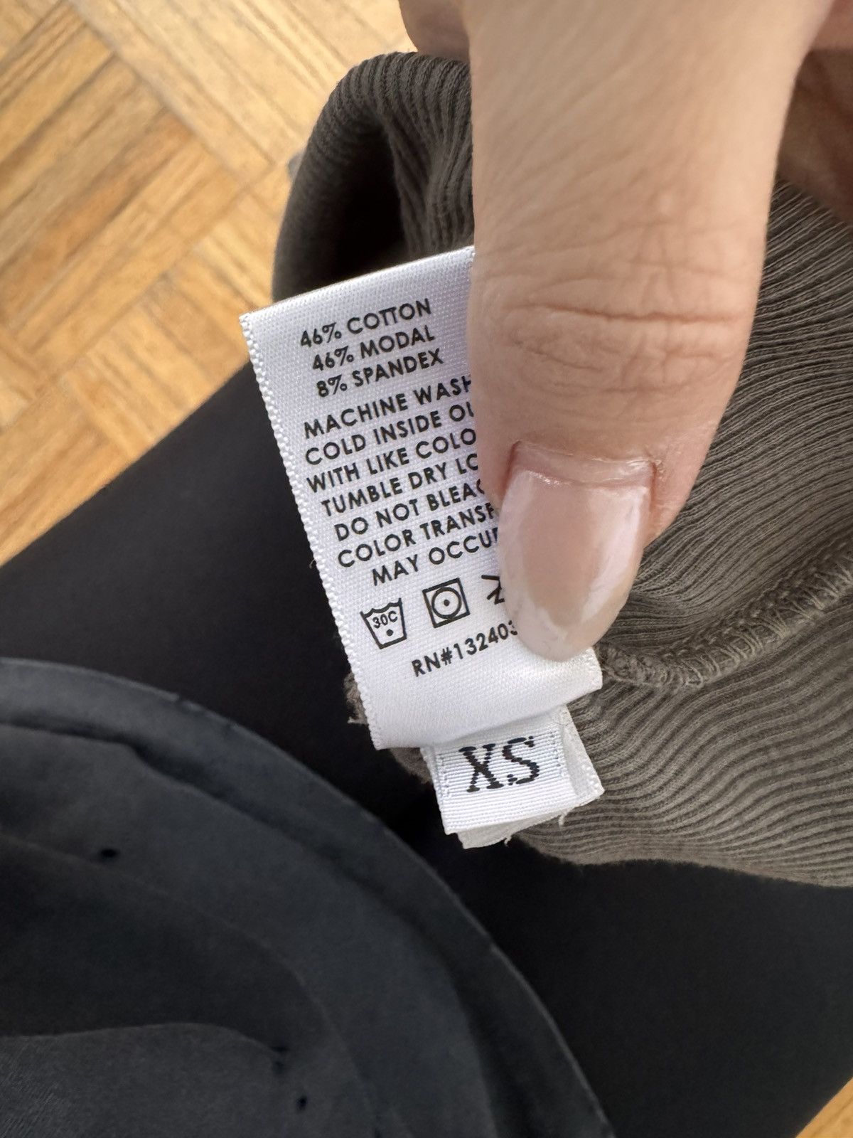 COTTONCITIZEN Cotton Citizen The Verona Crop Shirt in Ash size XS Size XS / US 0-2 / IT 36-38 - 5 Thumbnail