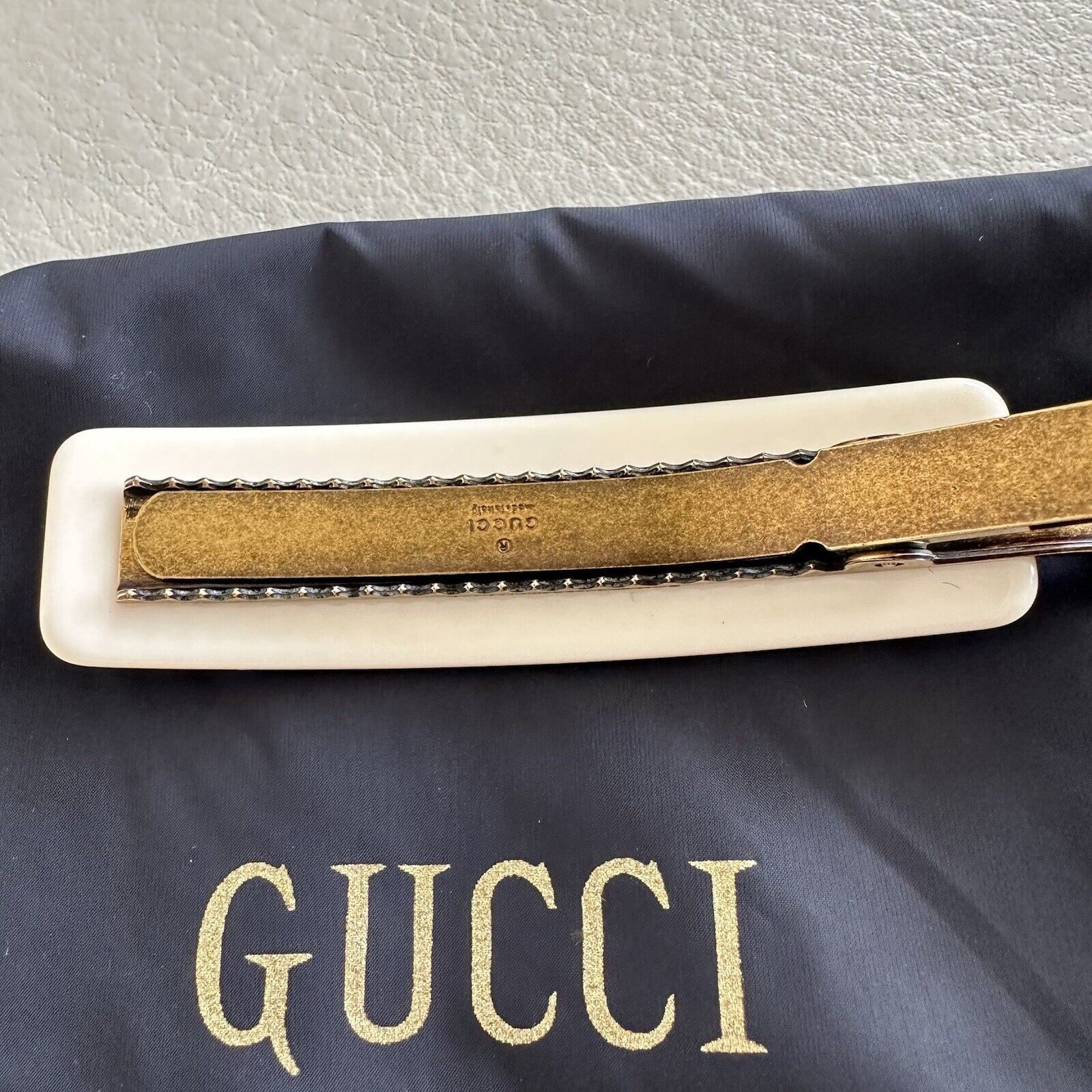 Gucci NEW GUCCI CRYSTAL HAIR INTERLOCKING G Clip White Crystal￼ Size ONE SIZE - 7 Thumbnail