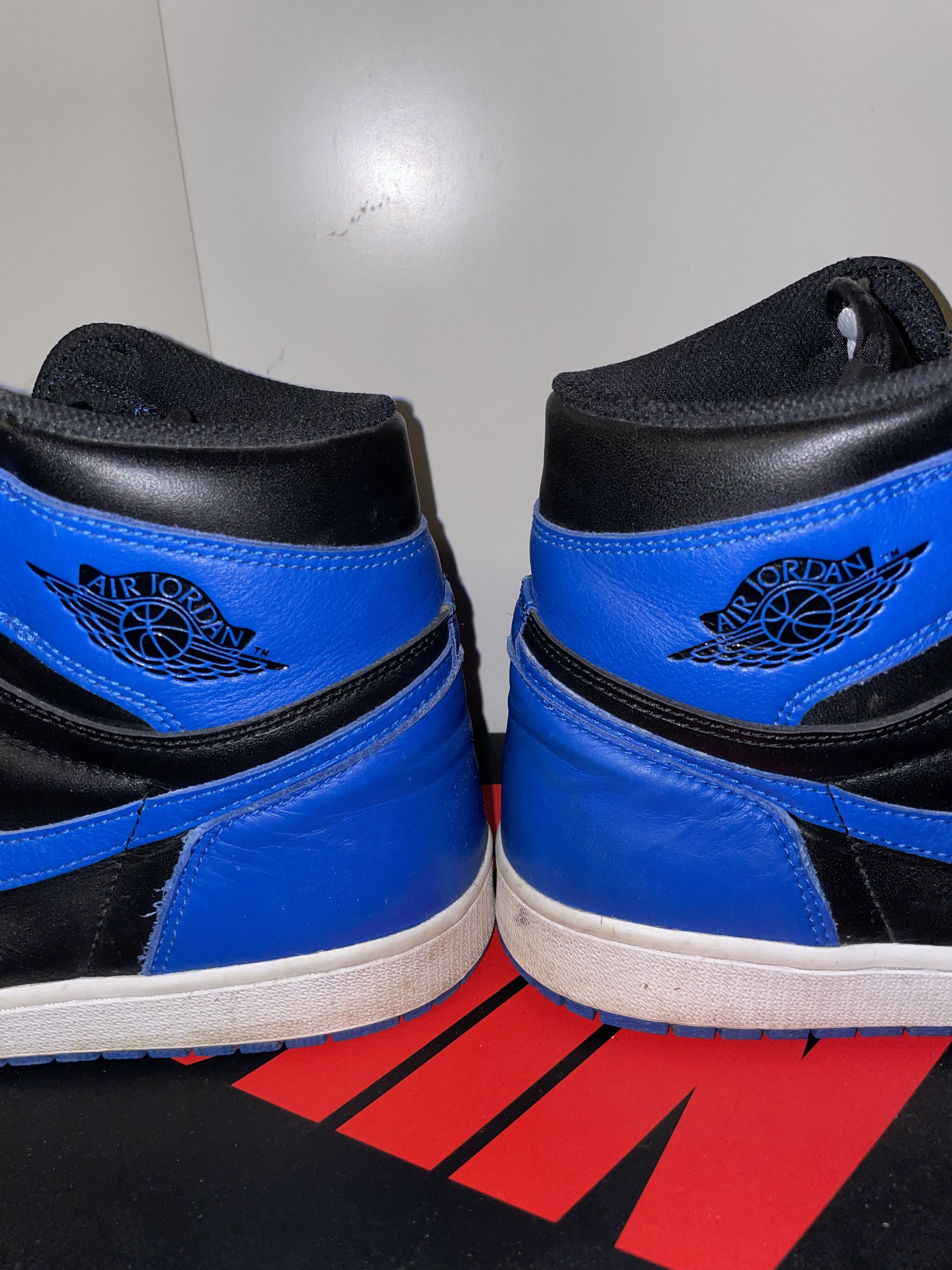 Jordan Brand Air Jordan 1 Retro High OG "2017 Royal" sneakers Size US 12 / EU 45 - 6 Thumbnail