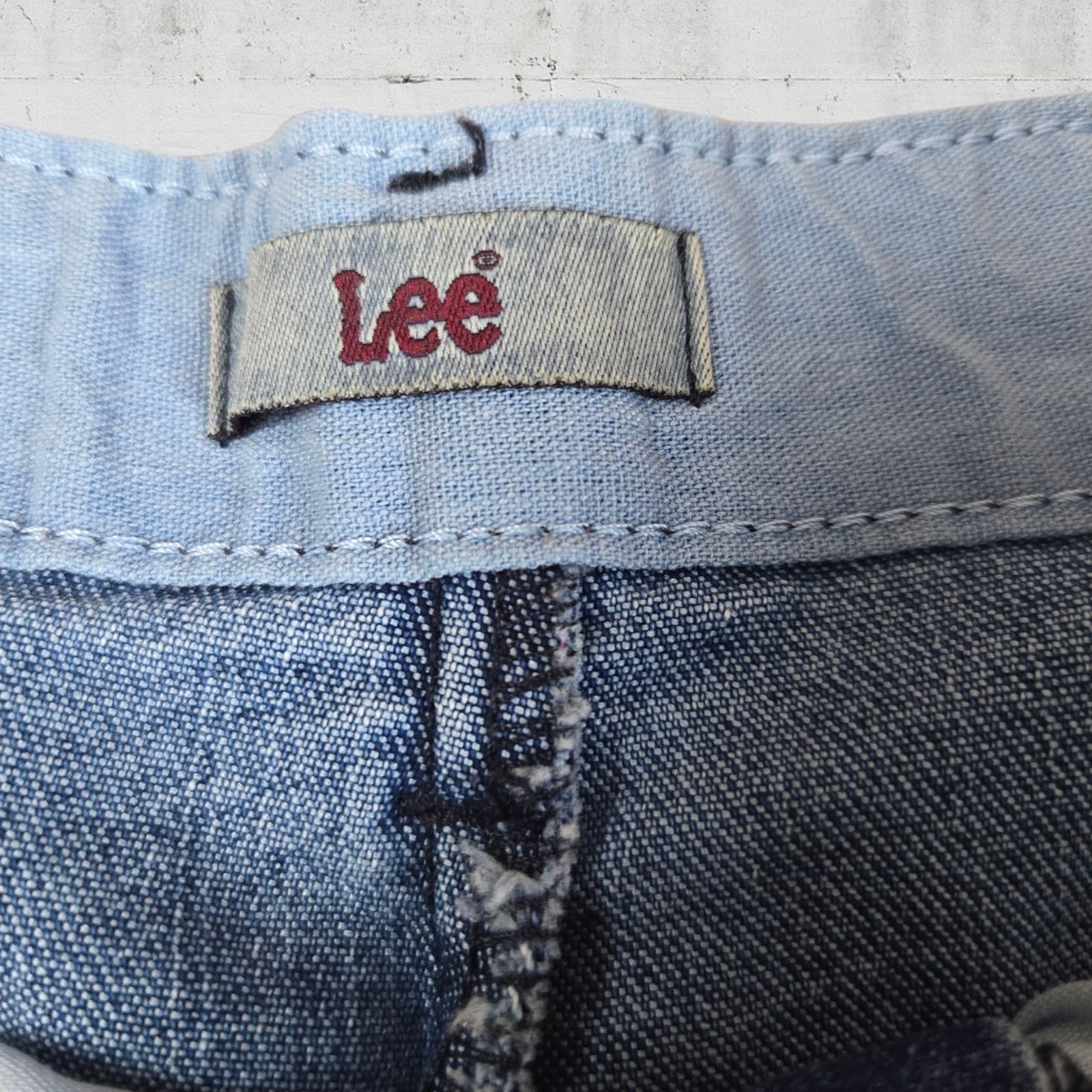 Vintage Vintage Medium Wash Mom Jeans Size 14P Size 36" / US 14 / IT 50 - 5 Thumbnail