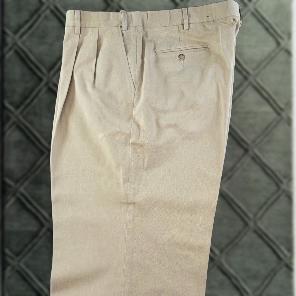 Berle Berle Pants Mens 42Lx31 Beige Khaki Classic Pleated Cuffed Pockets Chino Formal Business Slim Straight 40L Size US 42 / EU 58 - 1 Thumbnail