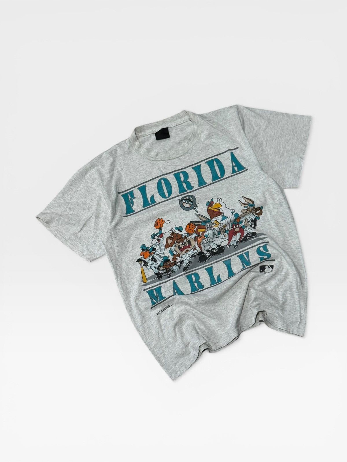 Vintage Vintage 90s Florida Marlins Looney Tunes T-Shirt Size US M / EU 48-50 / 2 - 5 Thumbnail