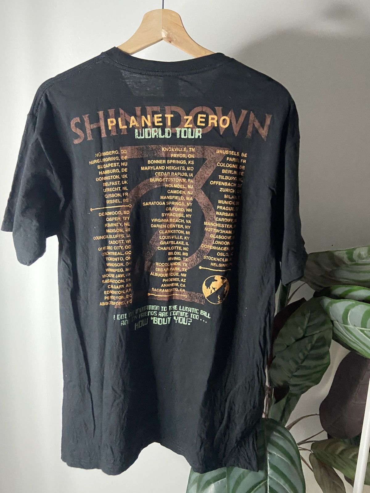 Band Tees Planet Zaro World Tour😊❤️ Size US XL / EU 56 / 4 - 2 Thumbnail
