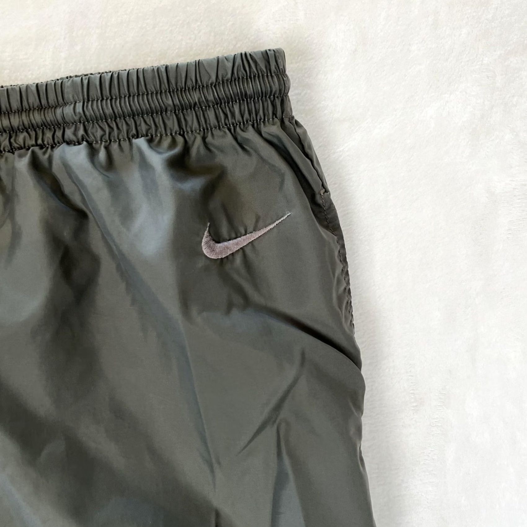 Nike VINTAGE Nike Pants Mens Large Green Nylon Track Joggers Zip Ankle 90s White Tag Size US 33 - 3 Thumbnail