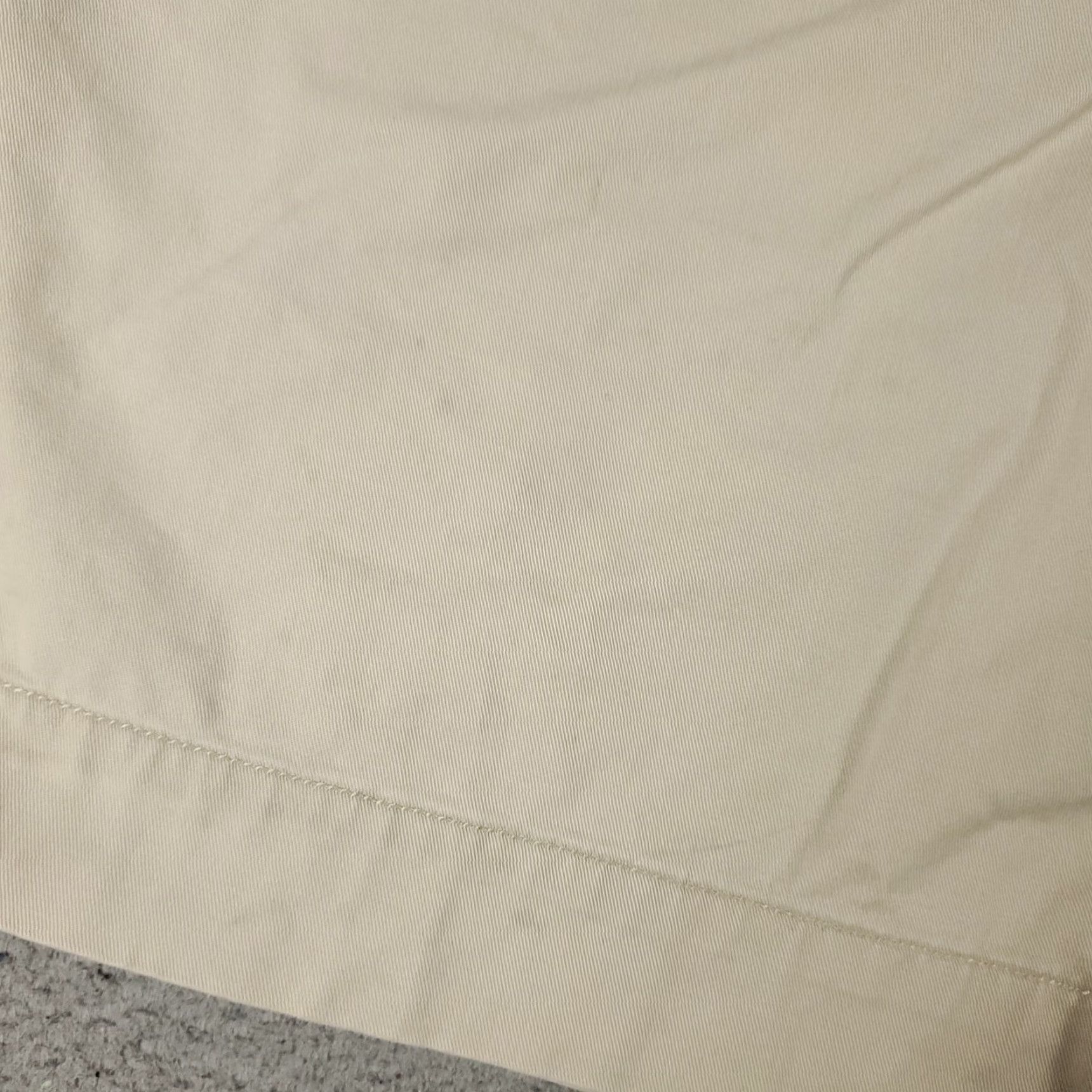 Ralph Lauren Ralph Lauren Chino Shorts Mens Size 42 Beige Cotton Flat Front Pony Logo Casual *STAINED* Mens Size US 42 / EU 58 - 4 Thumbnail