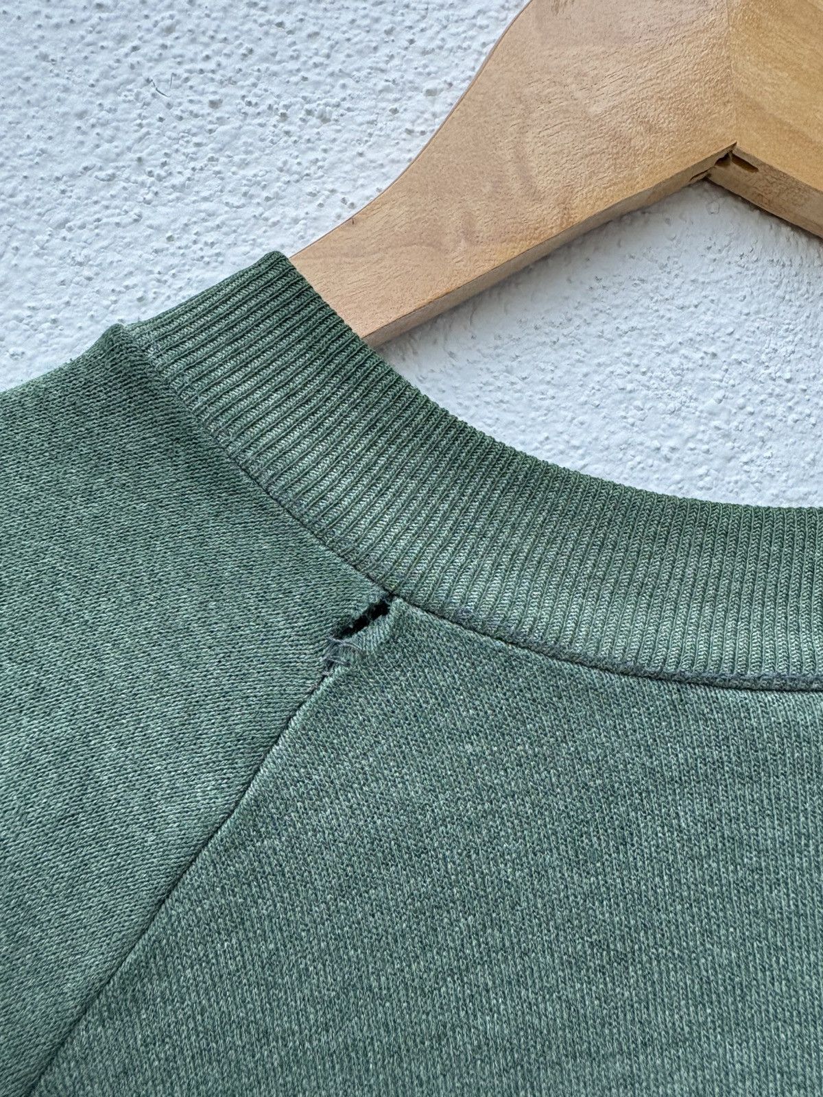 Vintage Vintage 90s Sun Faded Big Spell Out Baggy Sweatshirt Size US XL / EU 56 / 4 - 8 Thumbnail