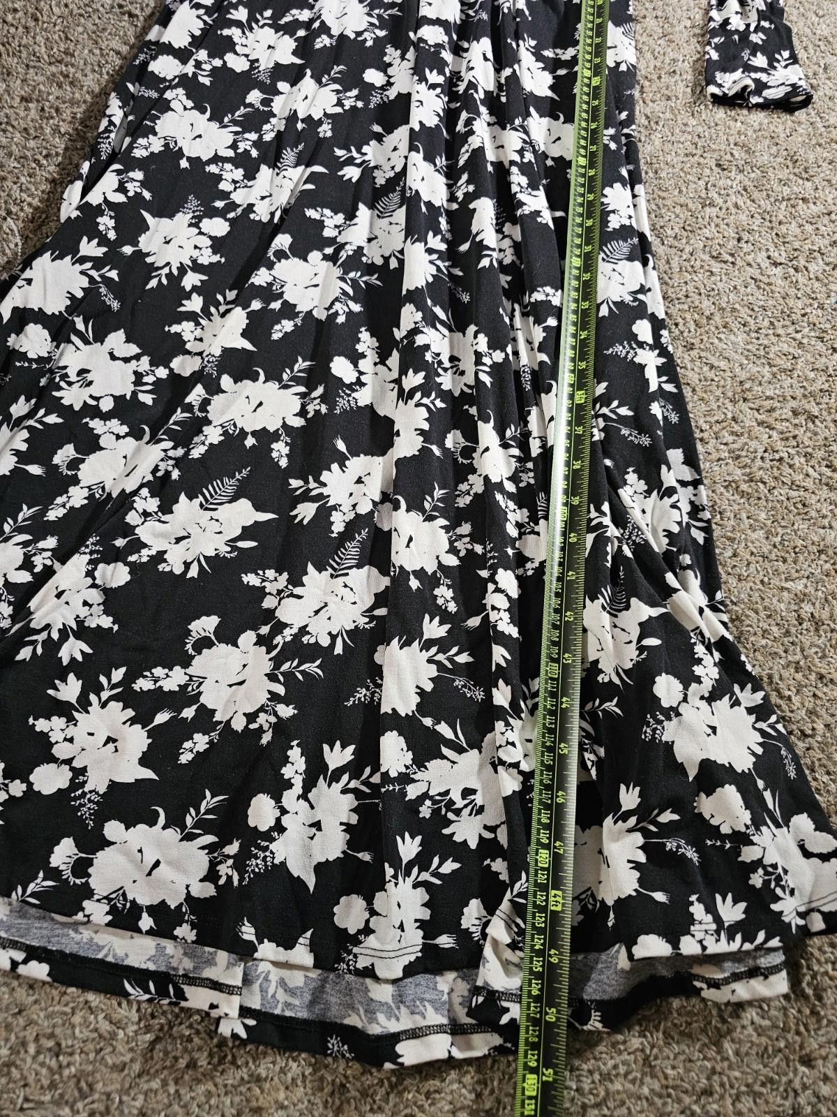 Designer LuLaRoe Black & White Floral Dress S Size S / US 4 / IT 40 - 4 Thumbnail