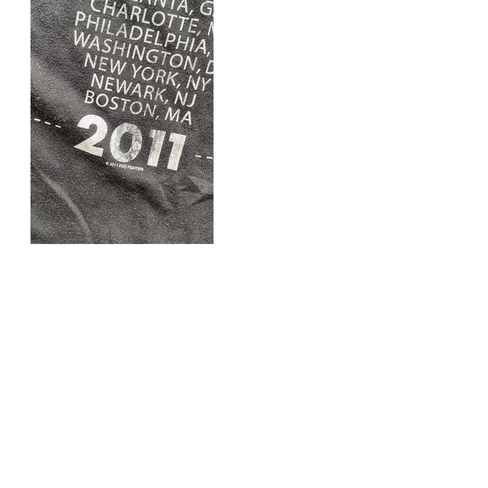 Tultex VINTAGE 2011 Foo Fighters Tultex 2XL Black T-Shirt Band Graphic Short Sleeve Mens Double Sided Size US XXL / EU 58 / 5 - 10 Thumbnail