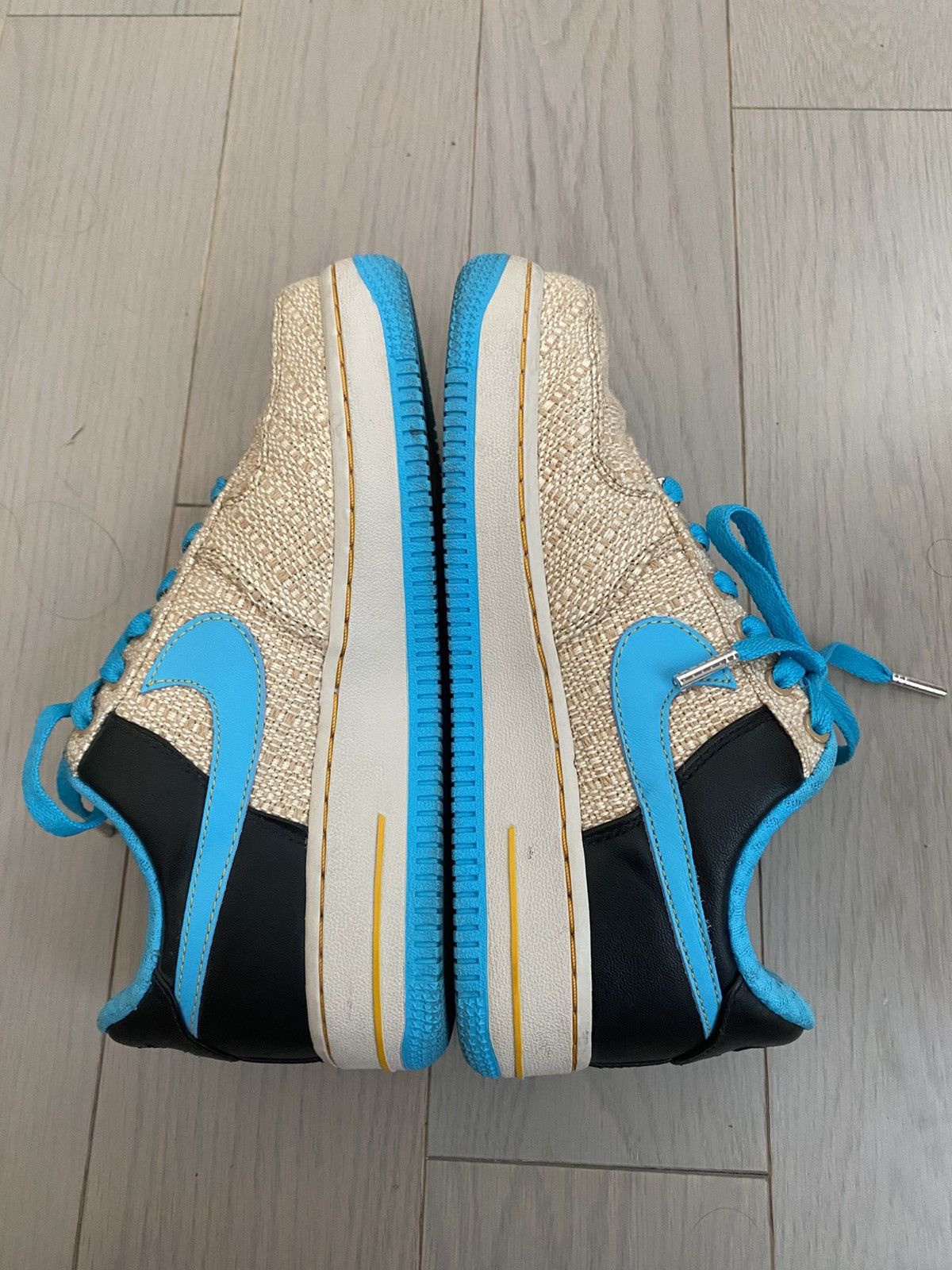 Nike Women’s 2007 Nike Air Force 1 Premium Thompson Original Six Size US 4 / IT 34 - 3 Thumbnail