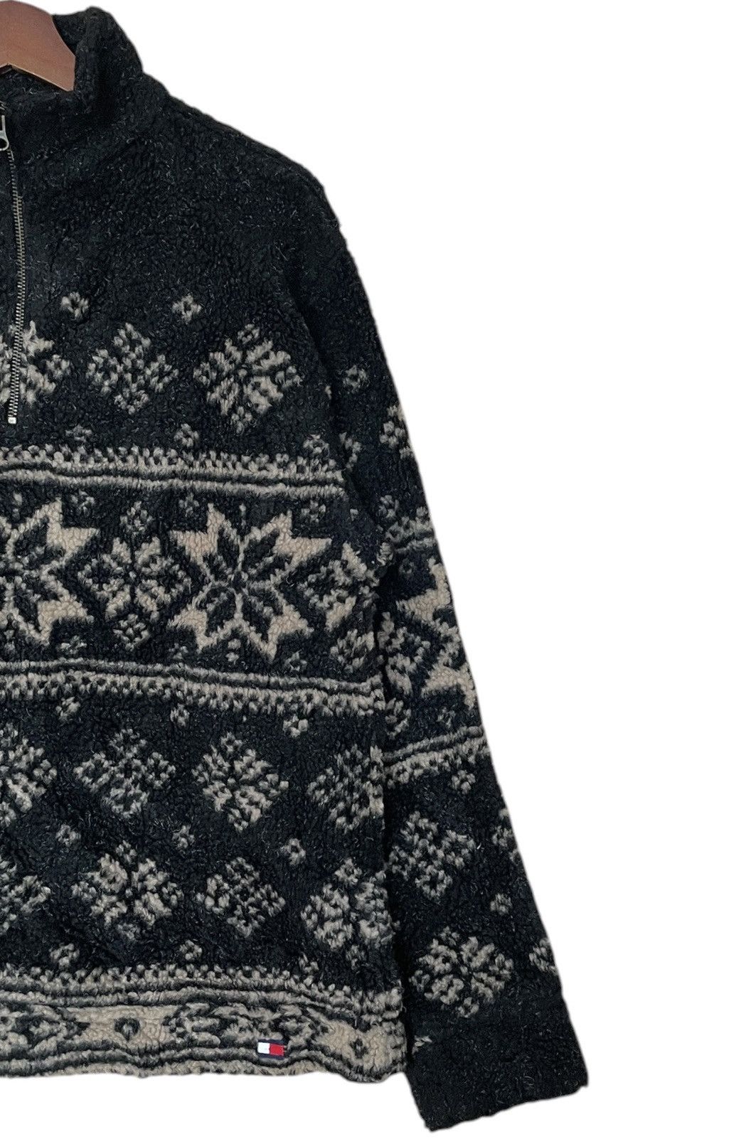 Tommy Hilfiger × Vintage Vintage Brand Tommy Hilfiger Navajo Half Zipper 1990s Size US S / EU 44-46 / 1 - 6 Thumbnail