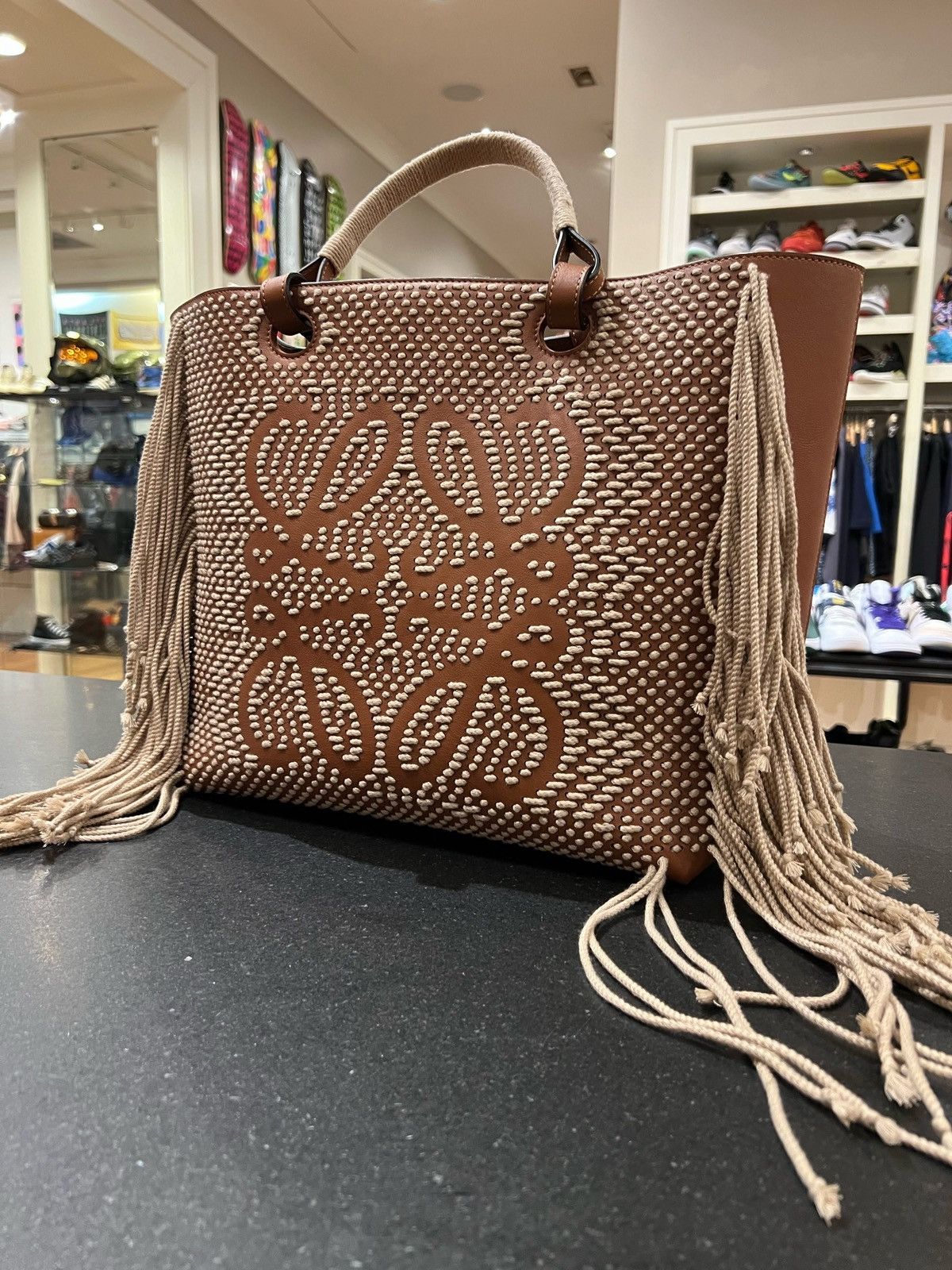 Loewe Loewe tassel fringe Cord Anagram Tote Leather Size ONE SIZE - 1 Thumbnail