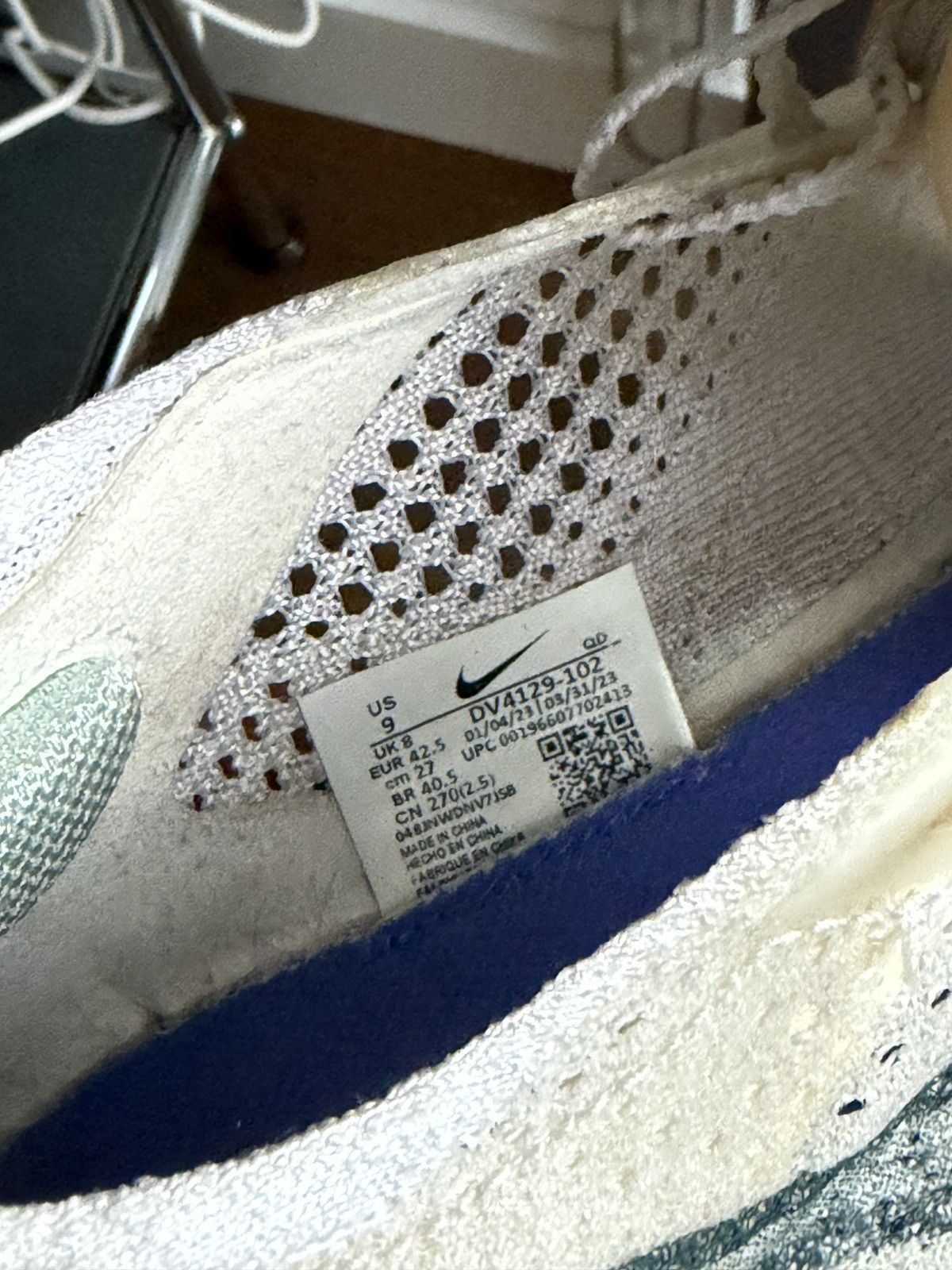Nike Nike Vaporfly Size US 9 / EU 42 - 2 Thumbnail