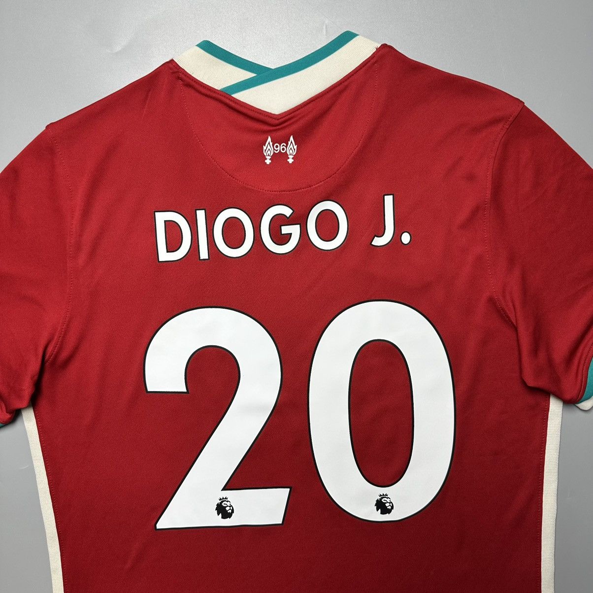 Vintage LIVERPOOL NIKE 2020/2021 FOOTBALL HOME JERSEY #20 DIOGO JOTA Size US L / EU 52-54 / 3 - 9 Thumbnail