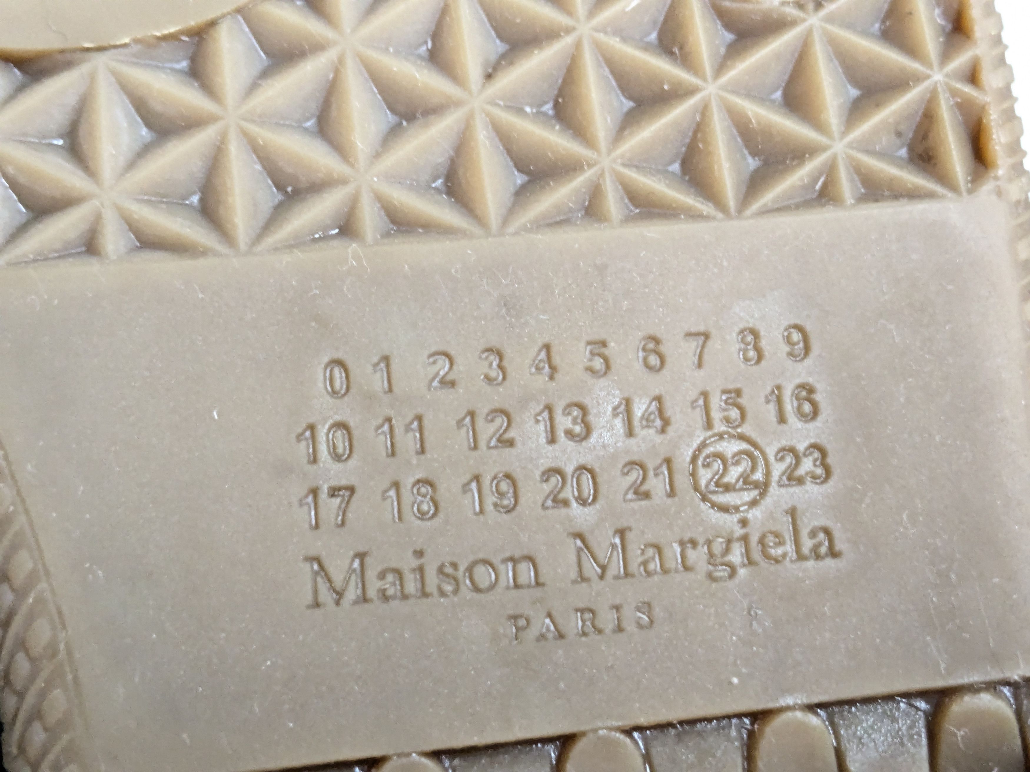 Maison Margiela Maison Margiela GAT Replica Black Paint Splatter 10.5 43.5 Size US 10.5 / EU 43-44 - 20 Thumbnail