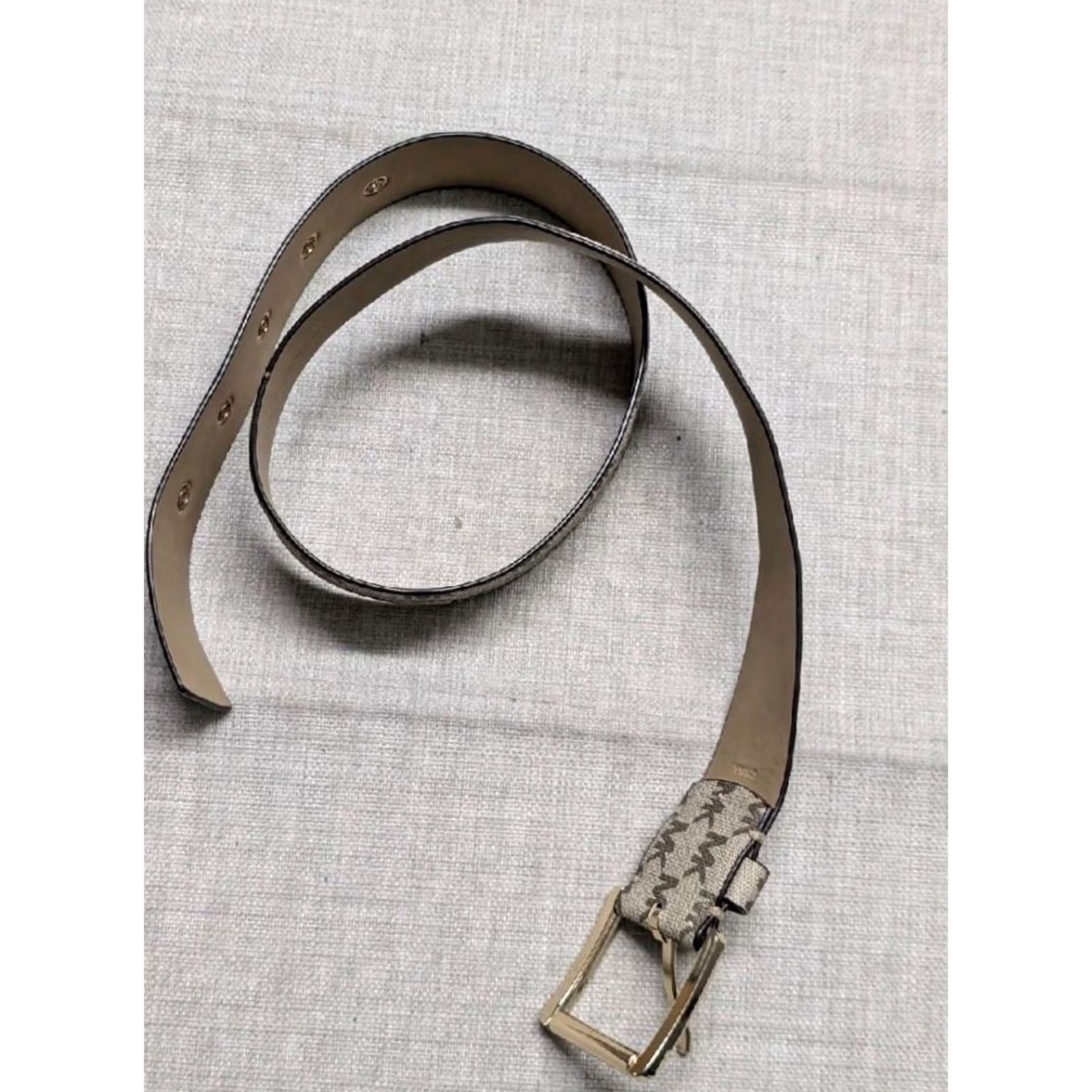 Michael Kors MICHAEL KORS Signature belt 34 tan M Women Belt 34 in Signature Tan Brown 1-5/8" adjustable modern belt Size ONE SIZE - 6 Thumbnail