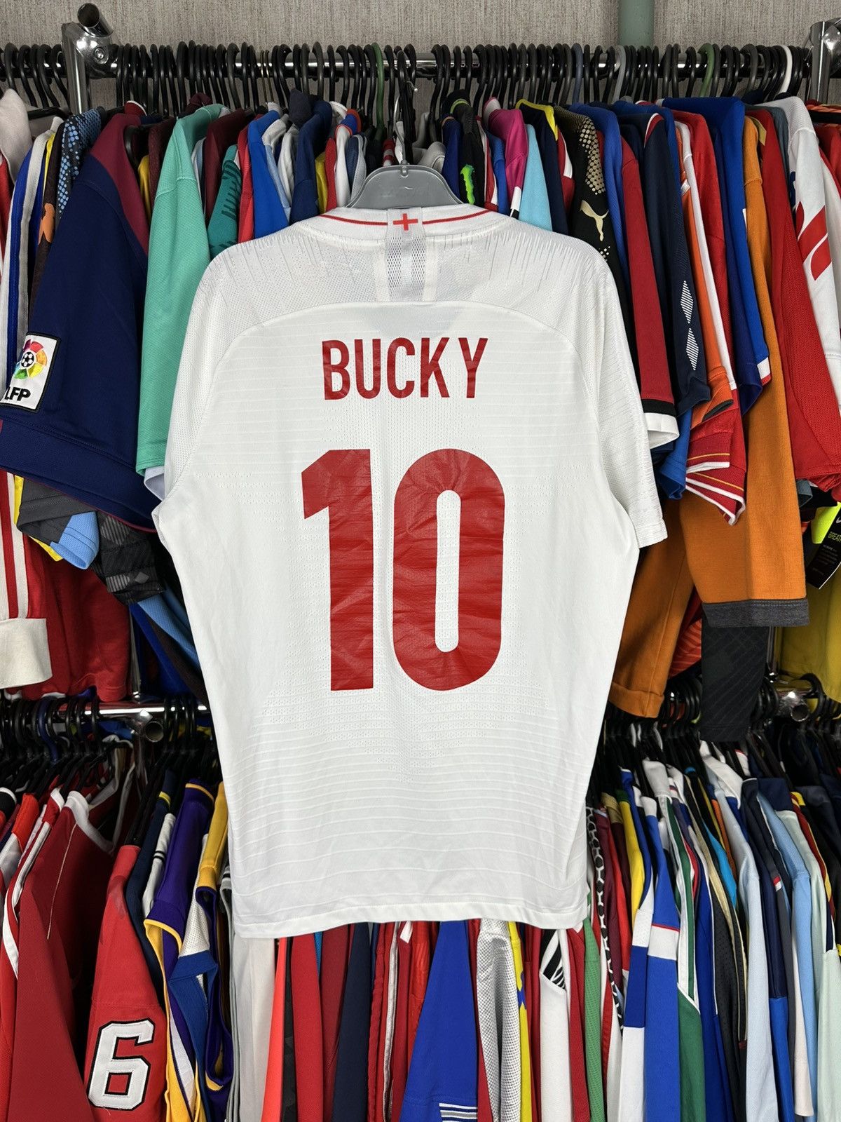 Nike ENGLAND NATIONAL TEAM 2018/19 FOOTBALL SHIRT JERSEY NIKE Size US M / EU 48-50 / 2 - 2 Thumbnail