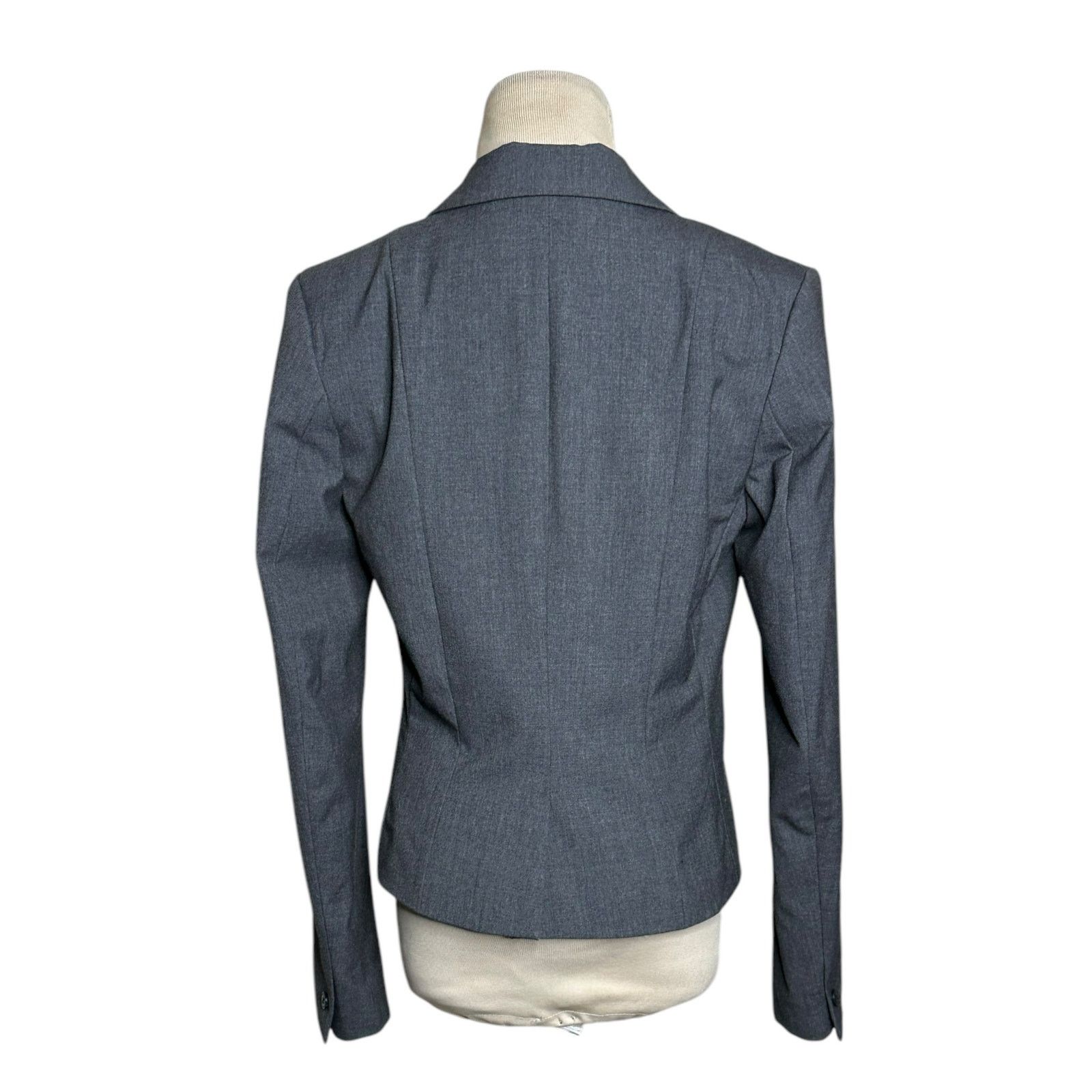 H&M H&M gray single button long sleeves blazer size 8 Size M / US 6-8 / IT 42-44 - 2 Thumbnail