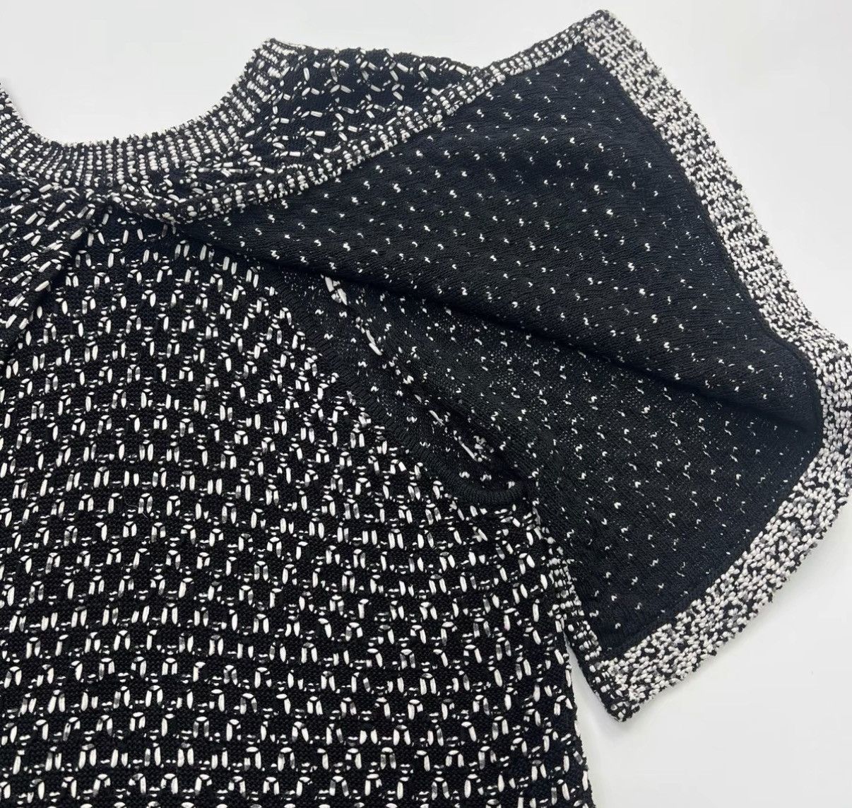 Chanel Chanel/Batwing Sleeve Double C Woven Short Sleeve K12 Size XS / US 0-2 / IT 36-38 - 6 Thumbnail