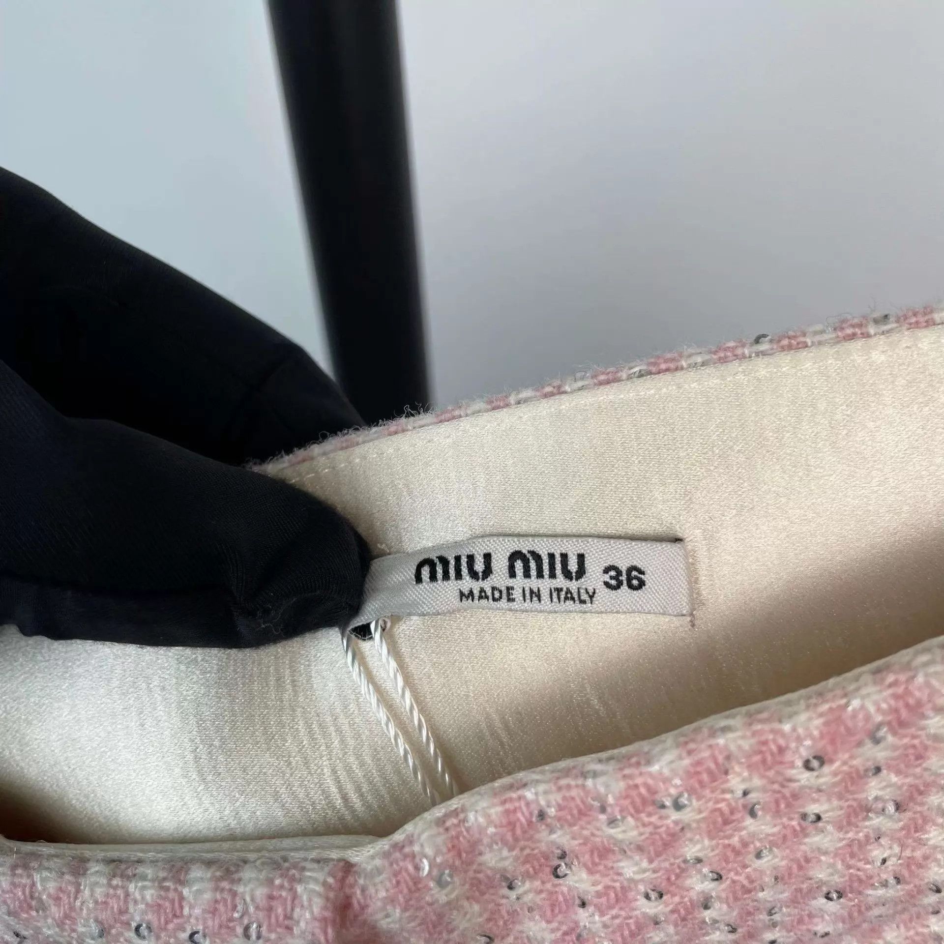 Miu Miu MIU MIU women's short pink skirt 95 New 36 Size 25" / US 0 / IT 36 - 4 Thumbnail