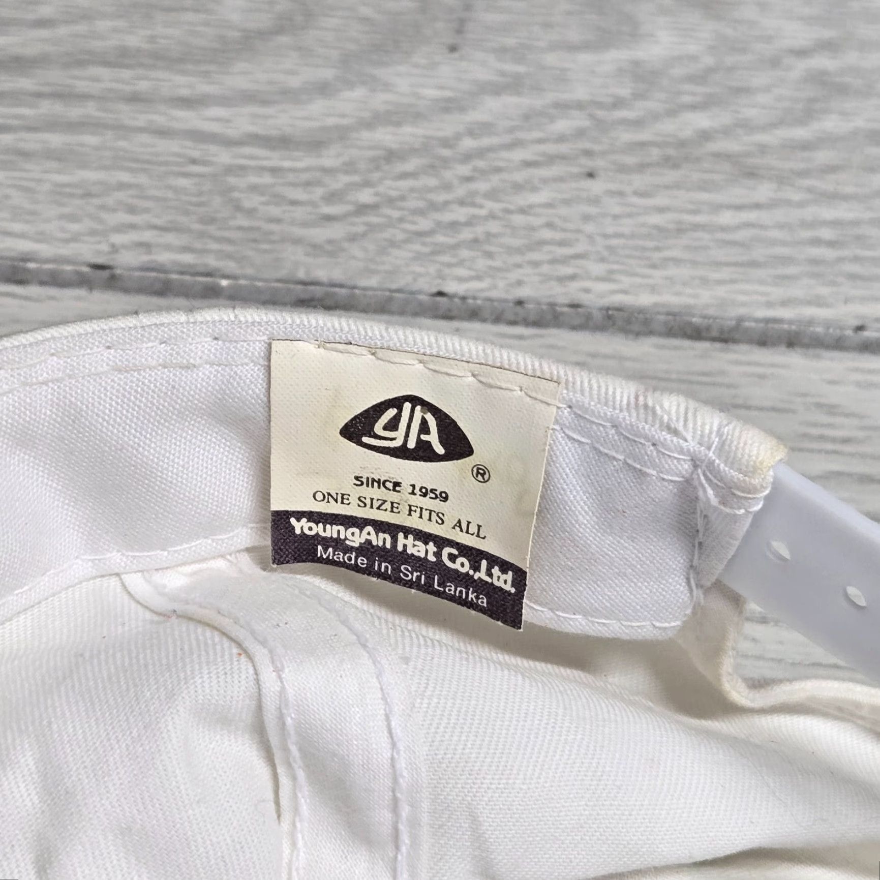 Vintage VINTAGE Hat White Adult Snapback Size ONE SIZE - 7 Thumbnail