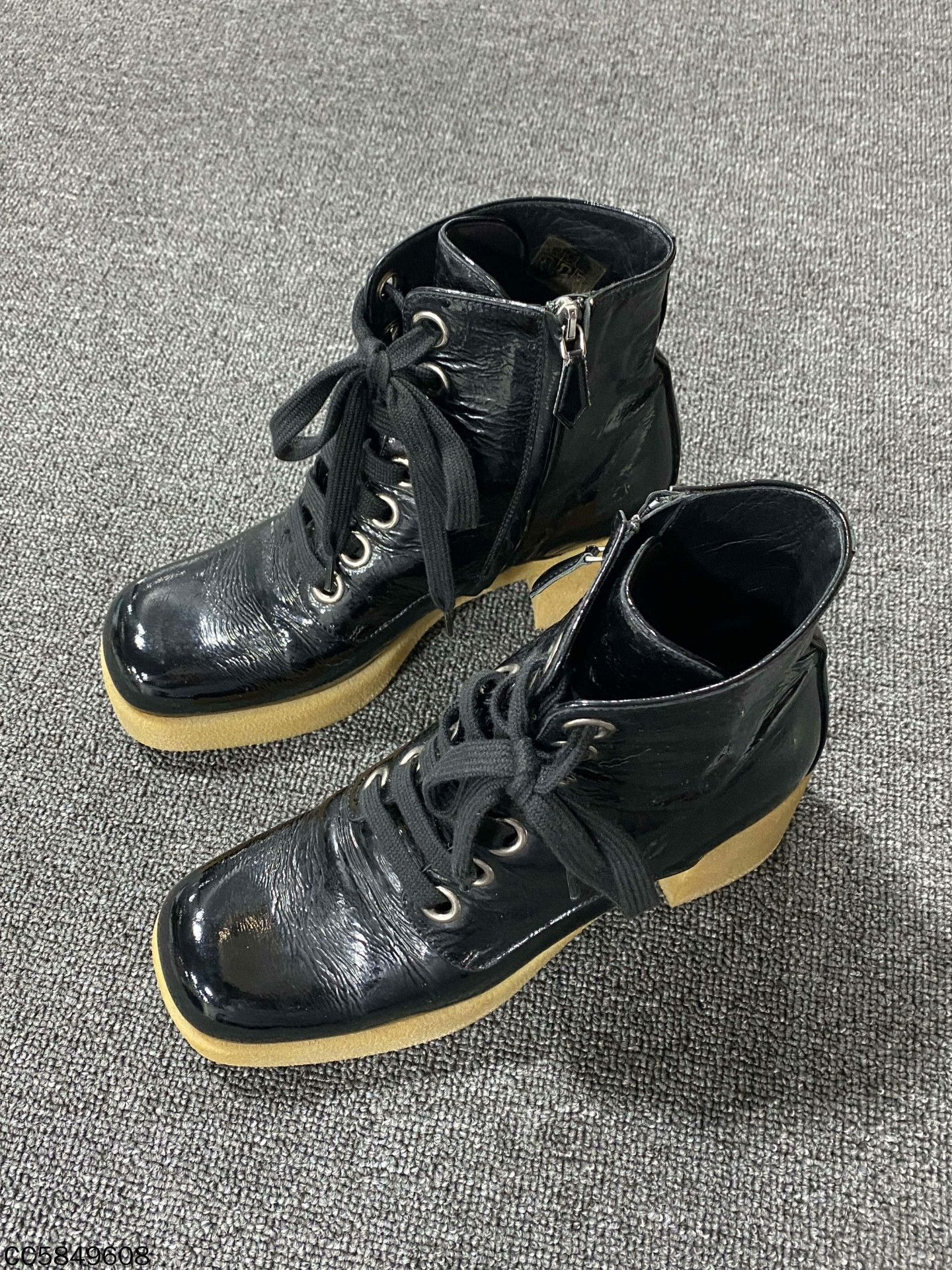 Miu Miu Miu Miu Patent Boots us_8 Women Size US 8 / IT 38 - 1 Thumbnail