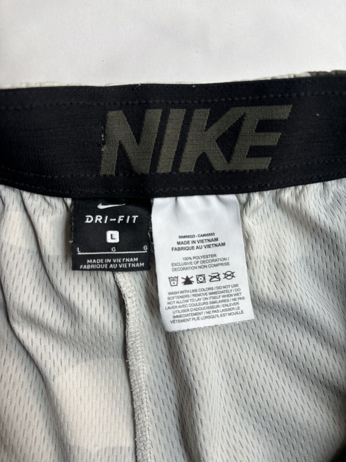 Nike Nike Dri-Fit Light Bone Camo Training Shorts US L Size US 32 / EU 48 - 3 Thumbnail