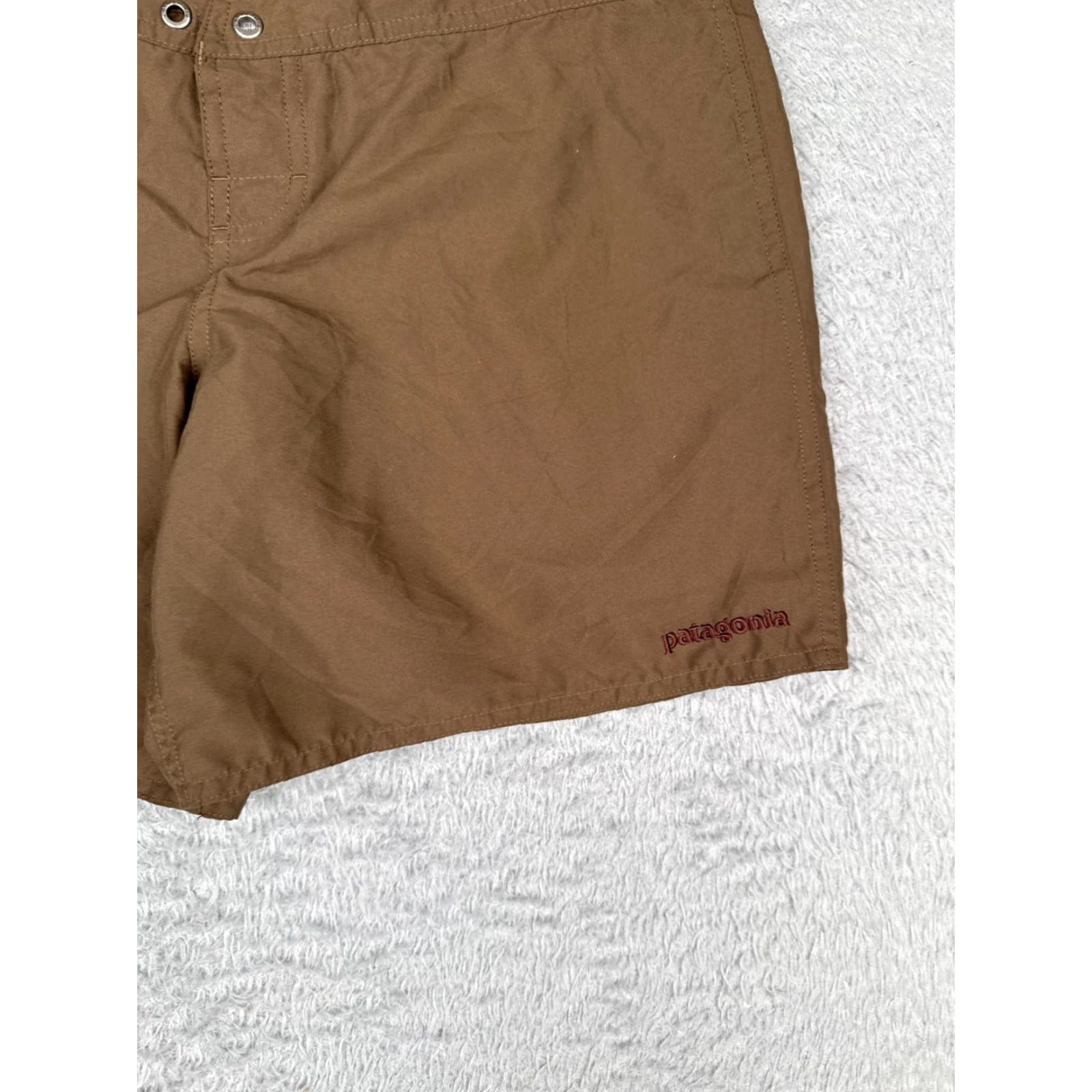 Patagonia Patagonia Women's Bottom Swim Trunks Brown 6" Cargo Boardshorts 32x6 Pockets Nylon 100% Striped Beach Surf Size ONE SIZE - 2 Thumbnail