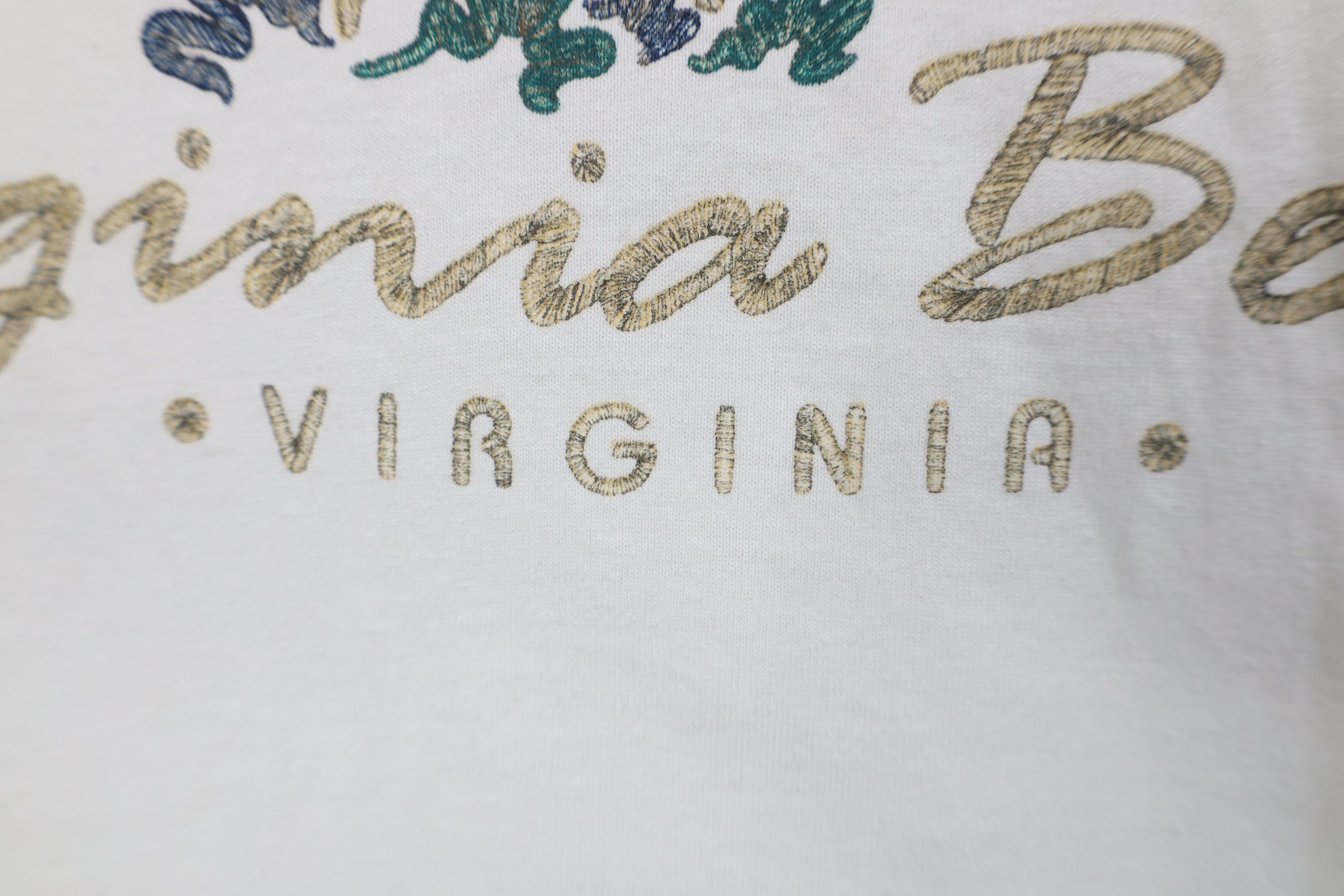Vintage Vintage 90s Streetwear Virginia Beach Palm Tree T-Shirt USA Size US XL / EU 56 / 4 - 5 Thumbnail