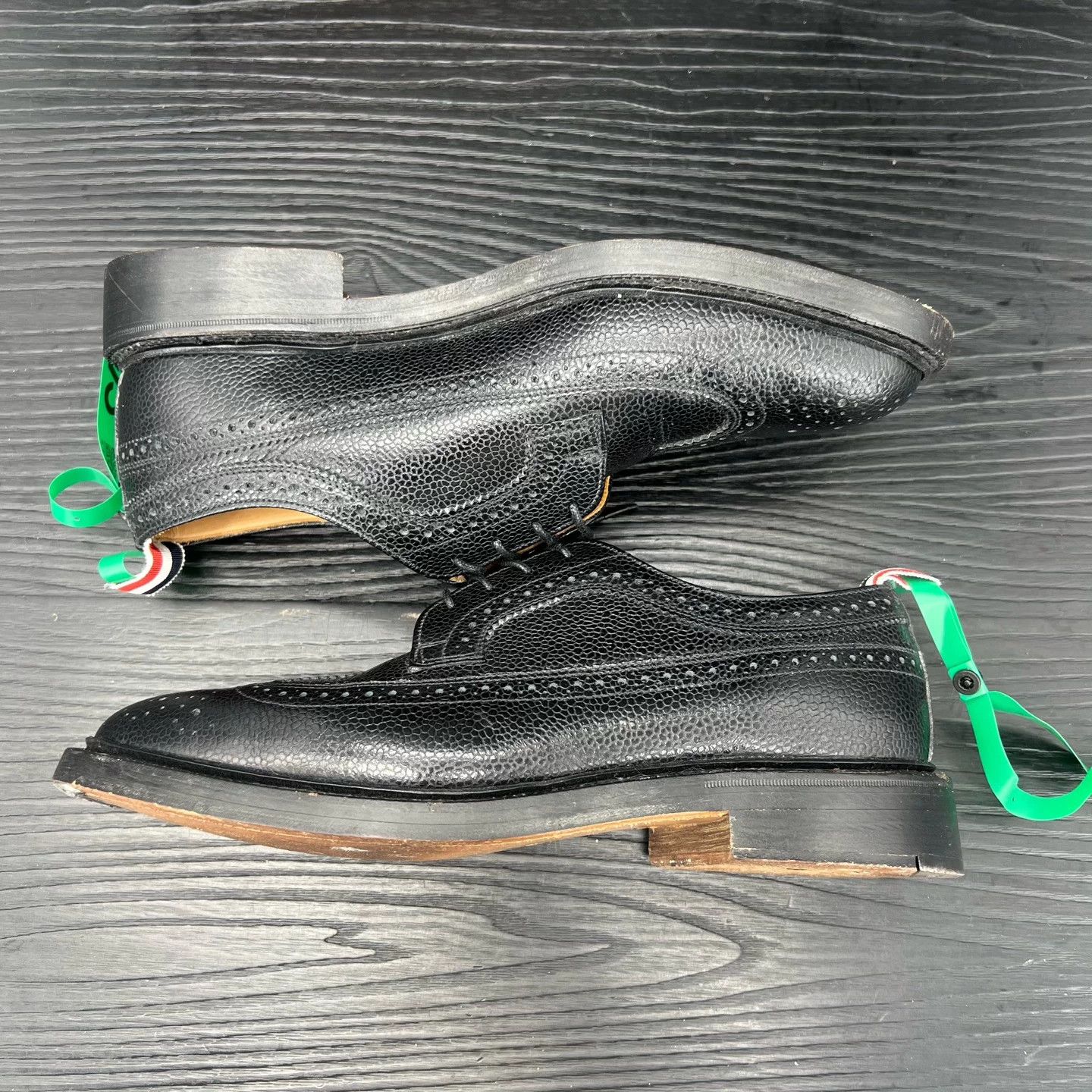 Other Engraved Leather Shoes 8/42 Boxed High Value Size US 9 / EU 42 - 2 Thumbnail