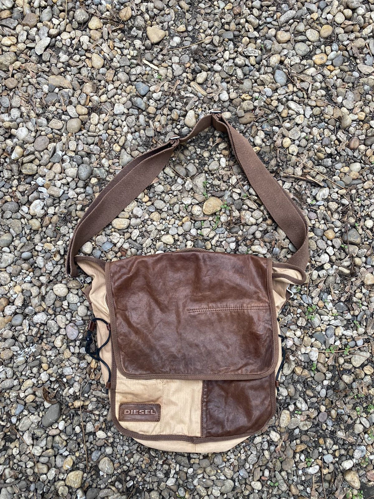 Diesel × Vintage Vintage Diesel Crossbody Bag Size ONE SIZE - 1 Thumbnail