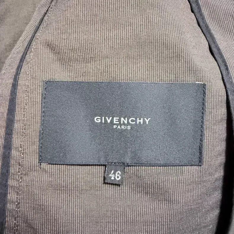 Givenchy Givenchy Solid V-neck Double-breasted Casual Long-sleeve J Size US S / EU 44-46 / 1 - 6 Thumbnail