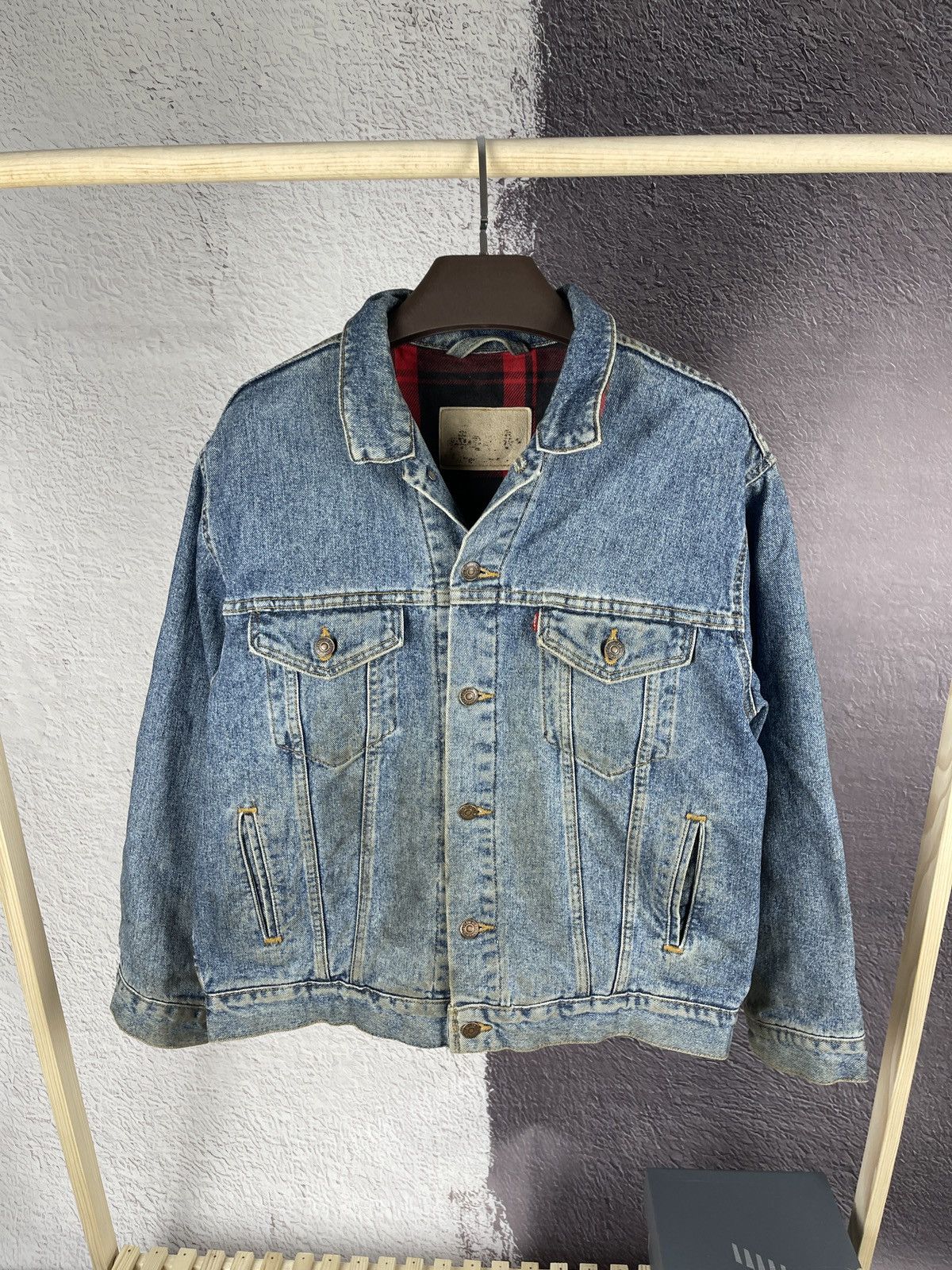 Levi's Levi’s vintage 90s faded checkered lining trucker jacket Size US XL / EU 56 / 4 - 1 Thumbnail