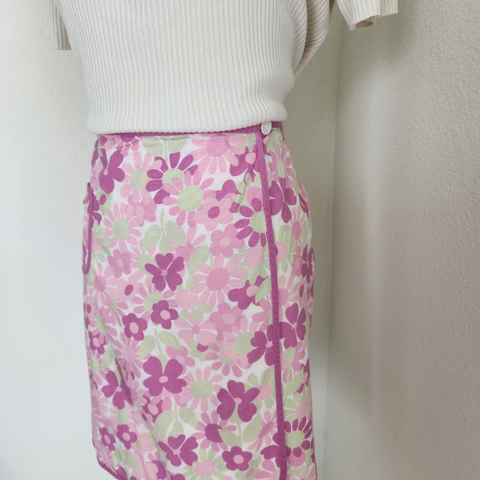 Vintage Vintage Y2K Ann Taylor Loft Pink White Wrap Mini Skirt 6 Size 26" / US 2 / IT 38 - 2 Thumbnail